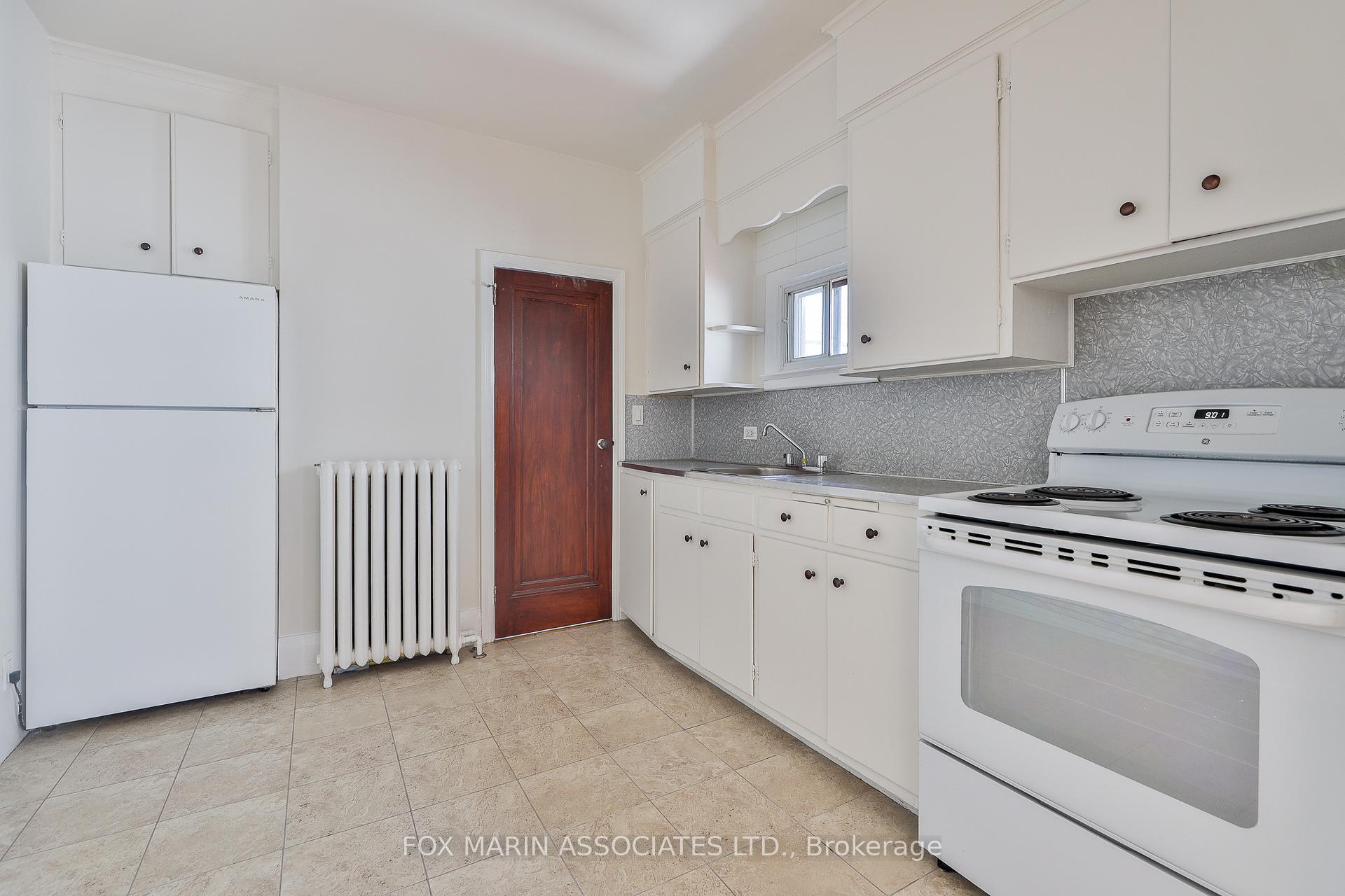 Photo 13 of 1215 Woodbine Avenue, Toronto, Woodbine-Lumsden — HOMEH