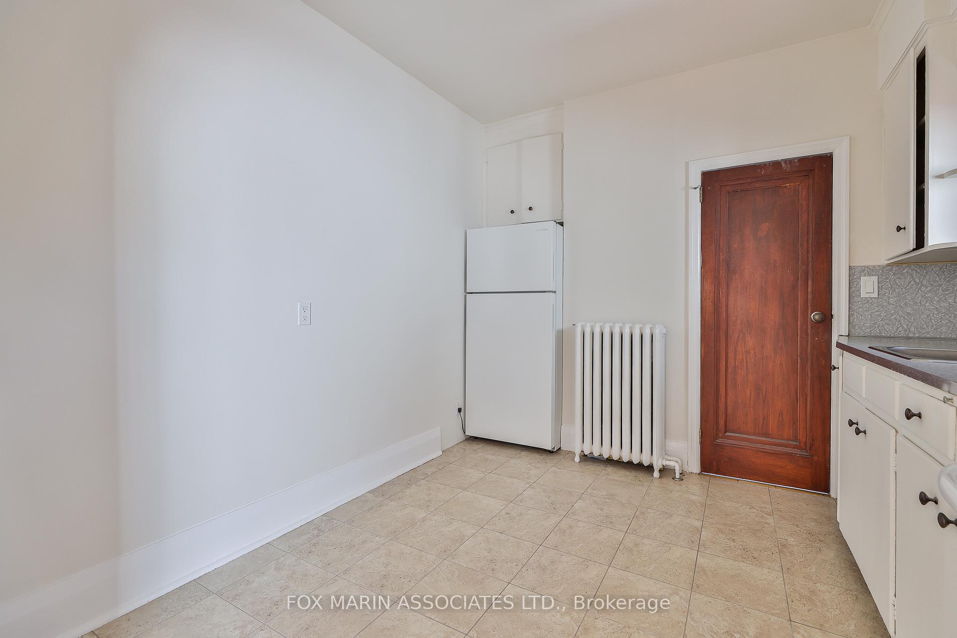 Photo 18 of 1215 Woodbine Avenue, Toronto, Woodbine-Lumsden — HOMEH