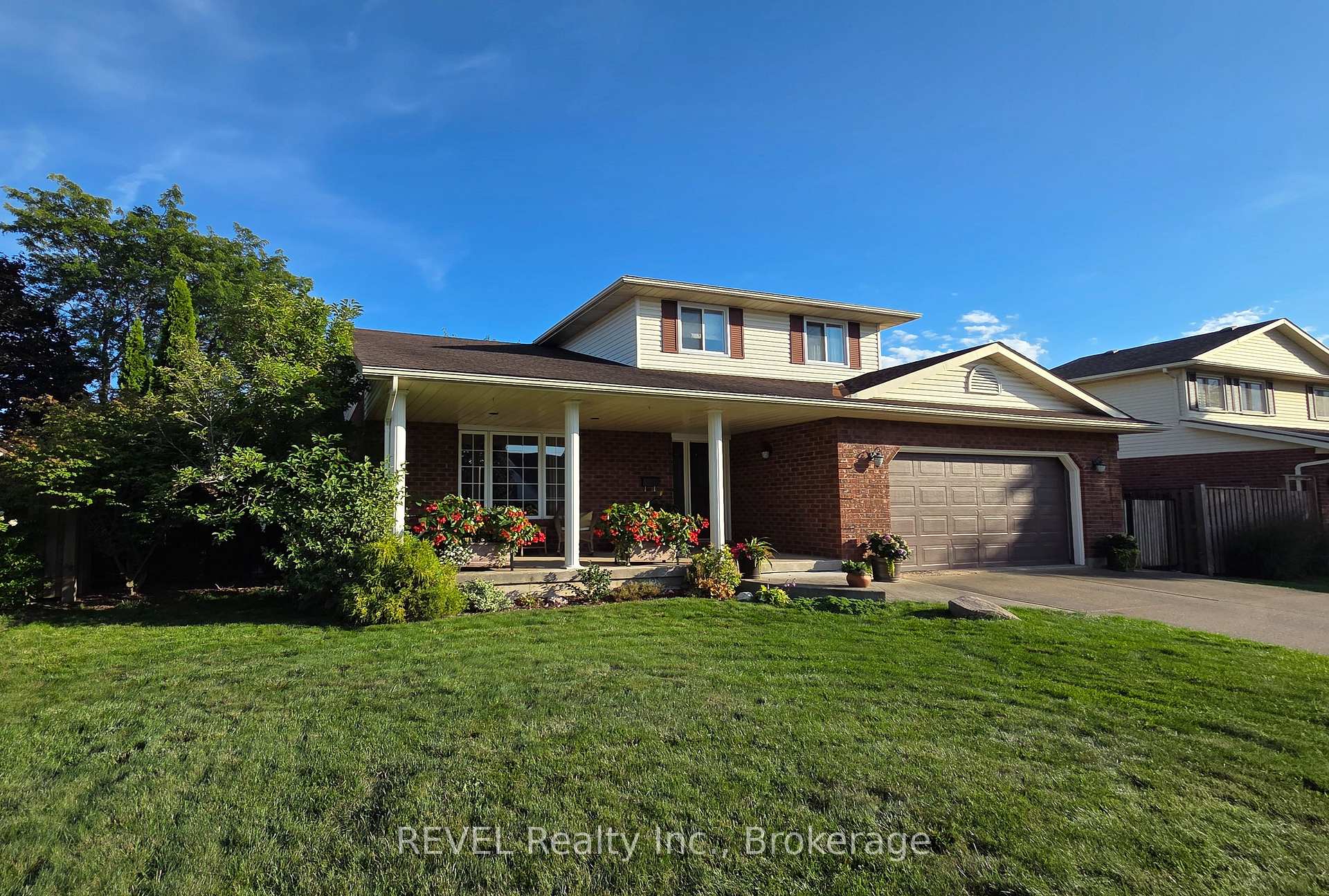 Photo 1 of 43 Flannery Lane, Thorold, Confederation Heights — HOMEH
