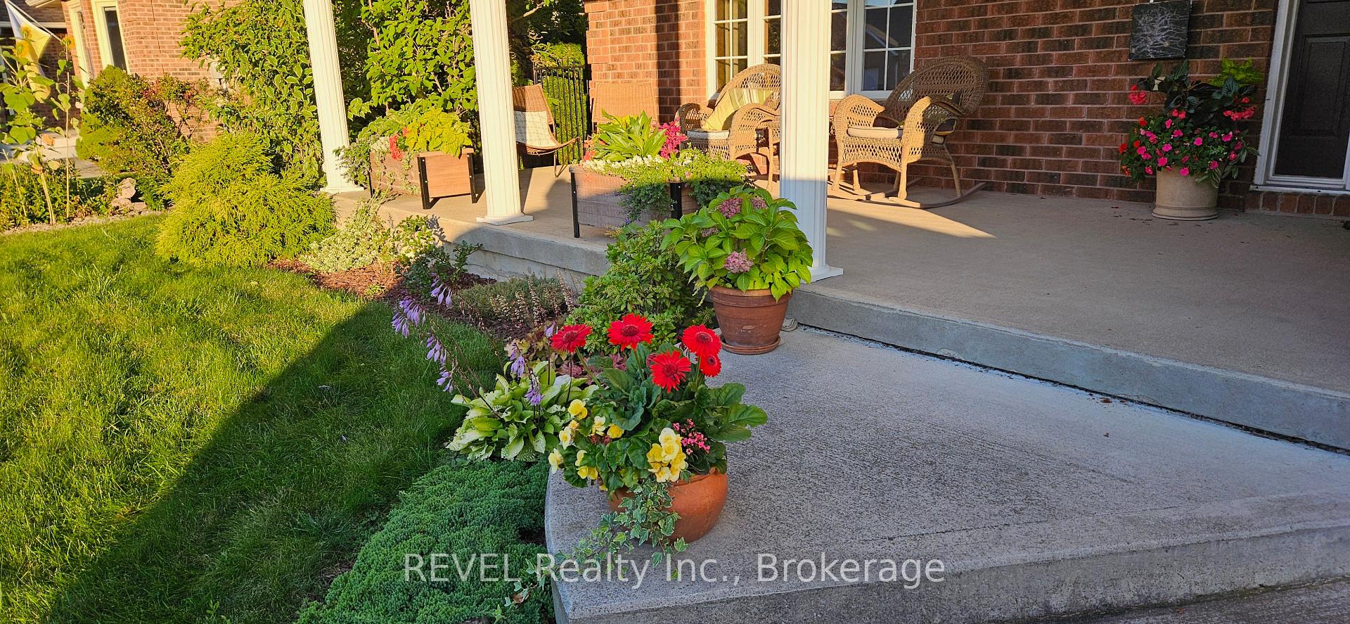 Photo 3 of 43 Flannery Lane, Thorold, Confederation Heights — HOMEH