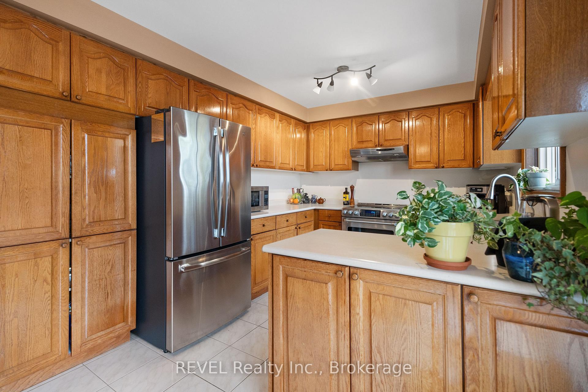 Photo 12 of 43 Flannery Lane, Thorold, Confederation Heights — HOMEH