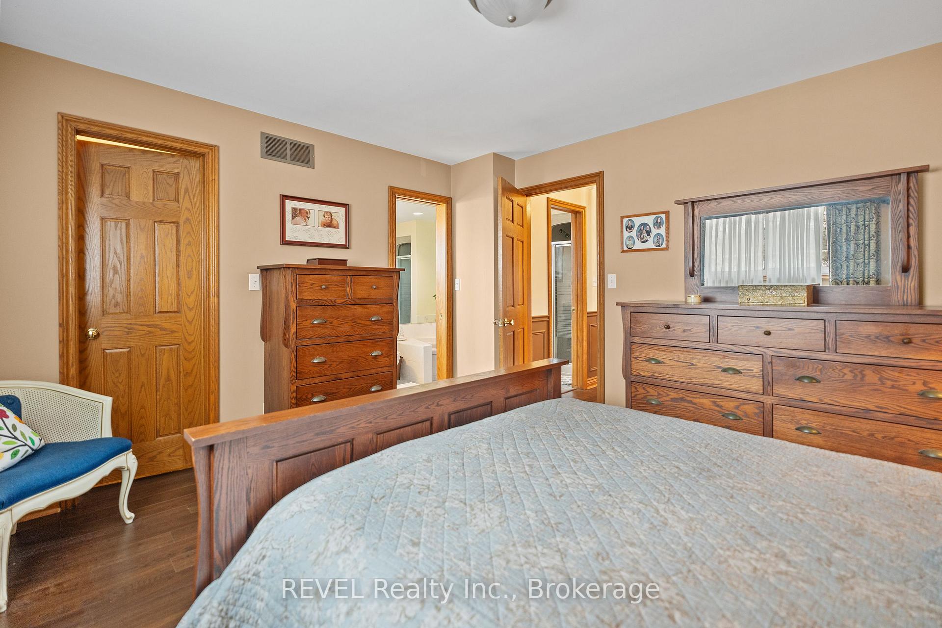 Photo 23 of 43 Flannery Lane, Thorold, Confederation Heights — HOMEH