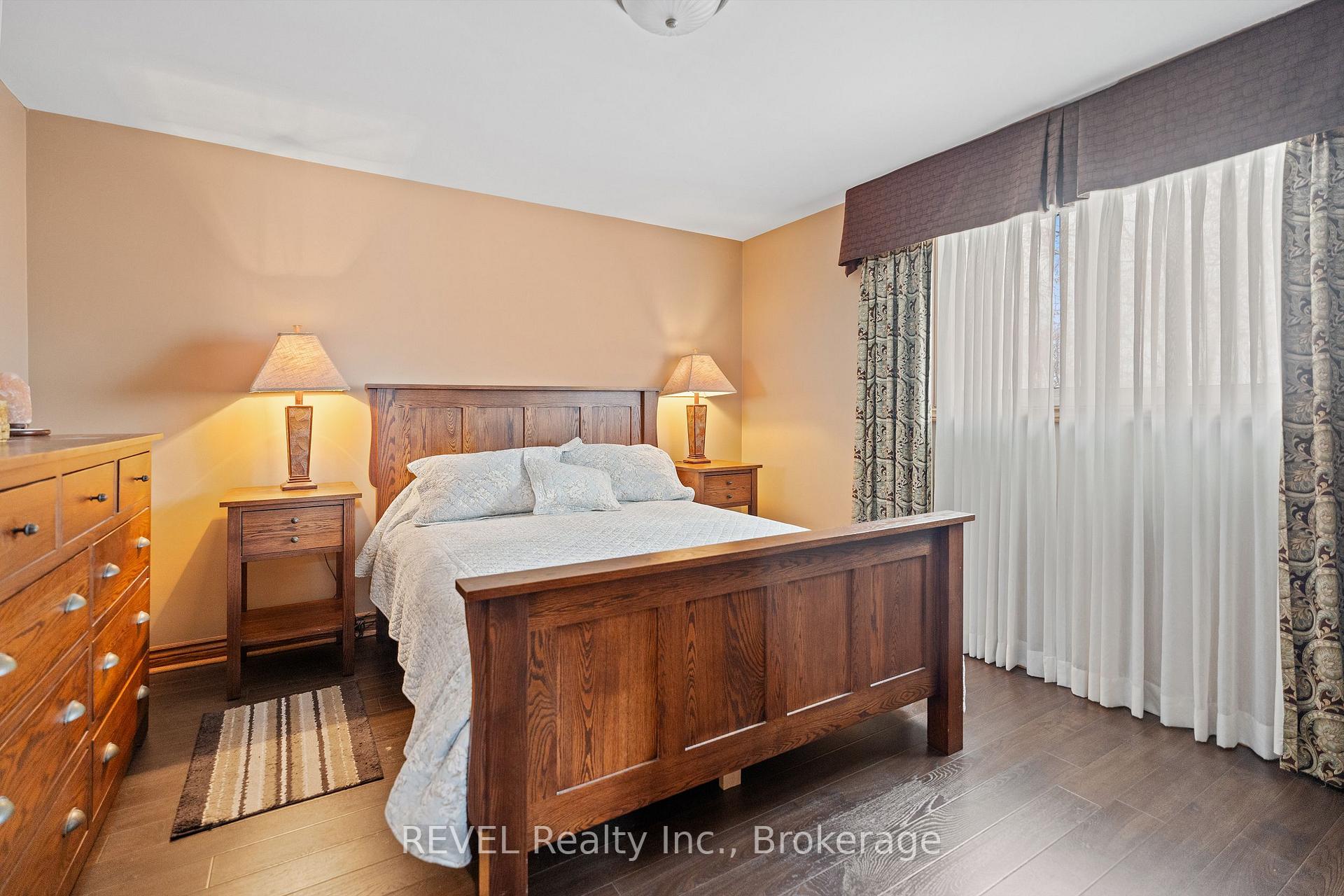Photo 24 of 43 Flannery Lane, Thorold, Confederation Heights — HOMEH