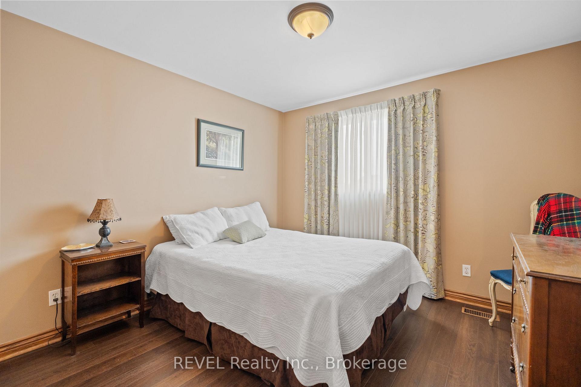 Photo 28 of 43 Flannery Lane, Thorold, Confederation Heights — HOMEH