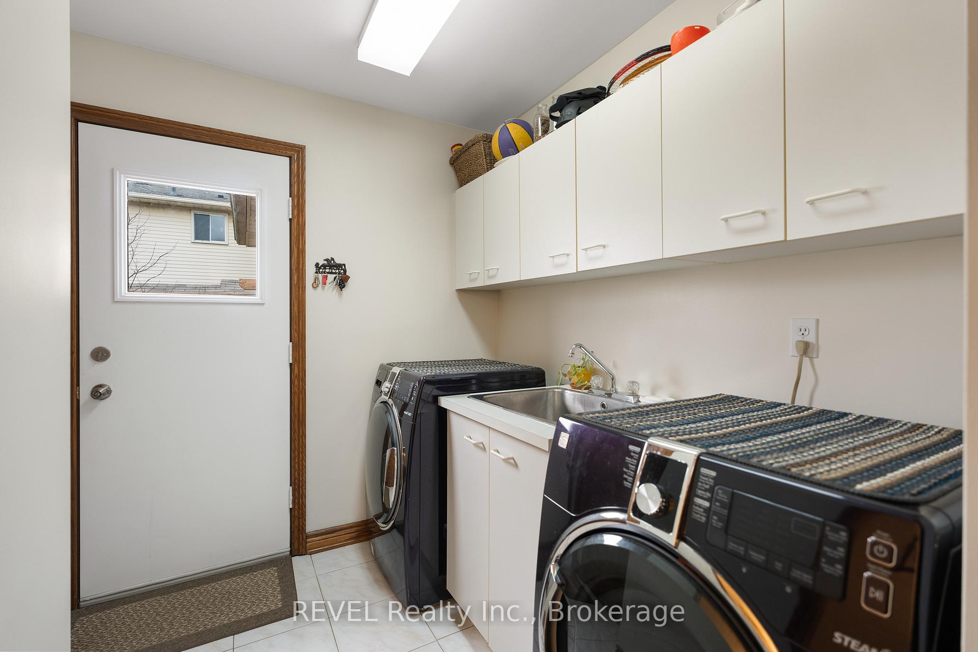 Photo 32 of 43 Flannery Lane, Thorold, Confederation Heights — HOMEH