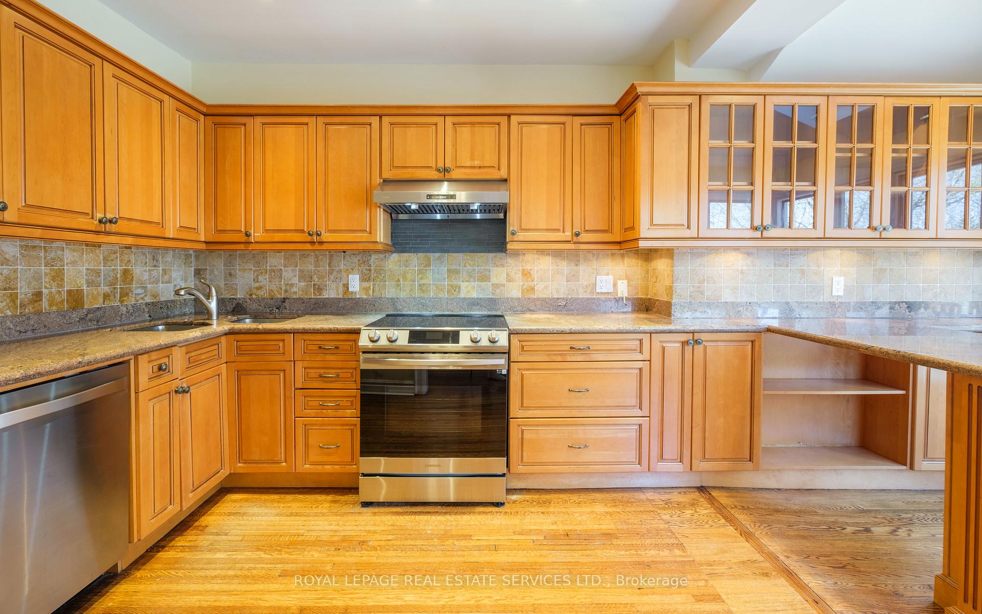 Photo 16 of 94 Chudleigh Avenue, Toronto, Lawrence Park South — HOMEH