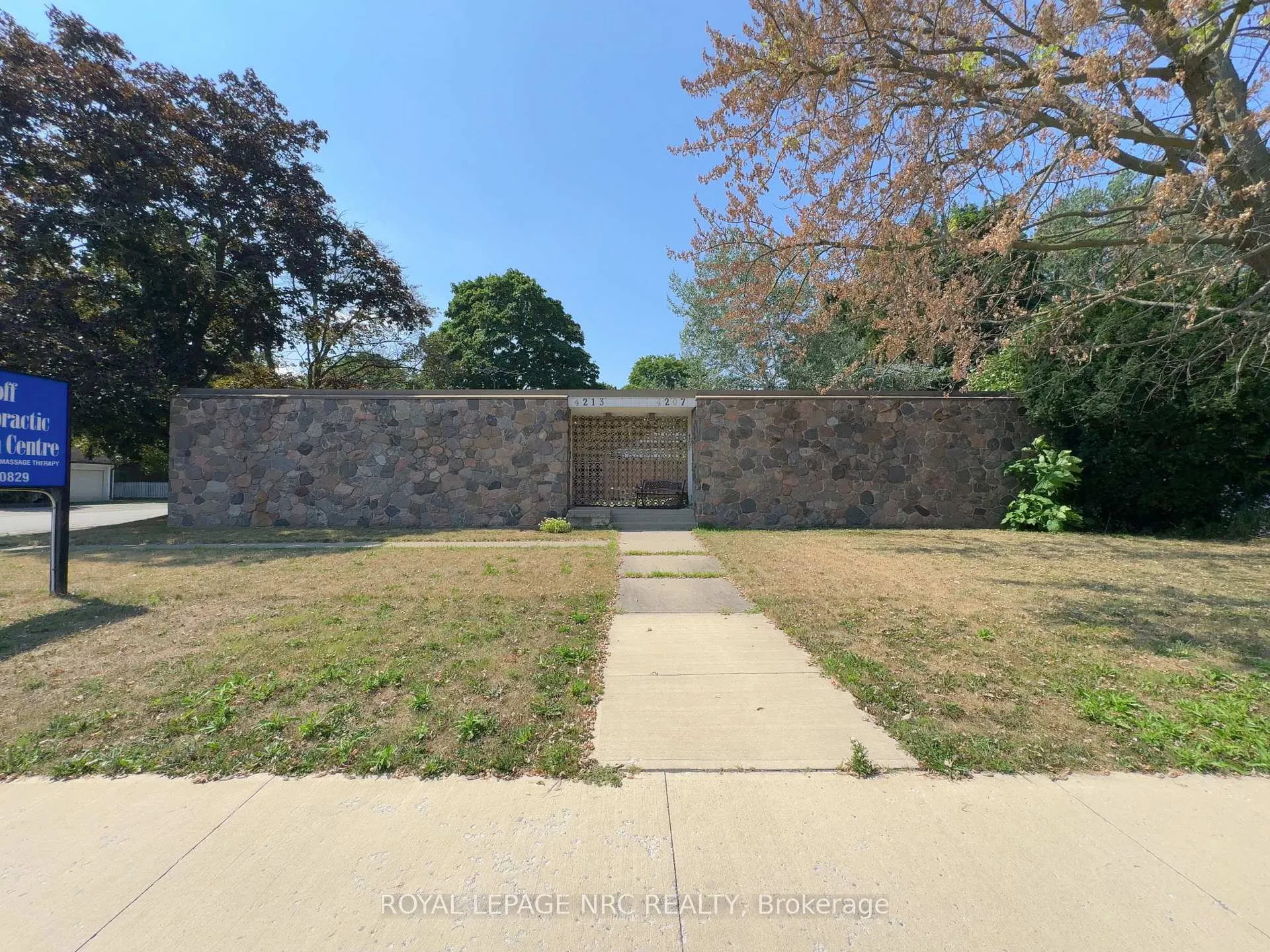 Photo 1 of 4207/4213 Drummond Road, Niagara Falls, Morrison — HOMEH
