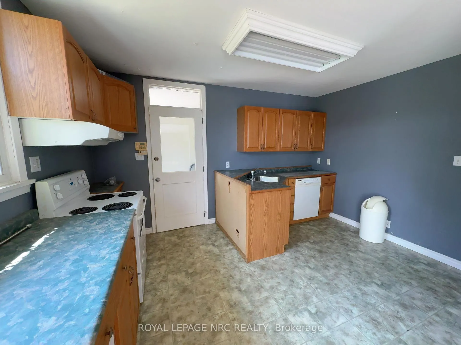 Photo 3 of 4207/4213 Drummond Road, Niagara Falls, Morrison — HOMEH