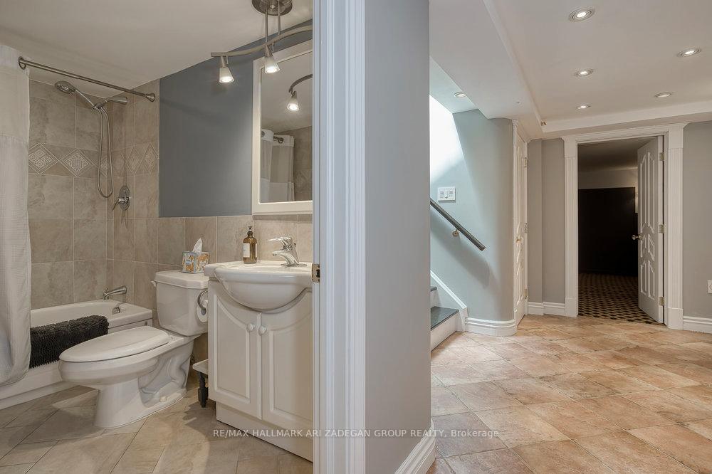 Photo 14 of 76 Don Valley Drive, Toronto, Broadview North — HOMEH