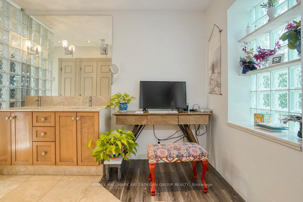 Photo 22 of 76 Don Valley Drive, Toronto, Broadview North — HOMEH