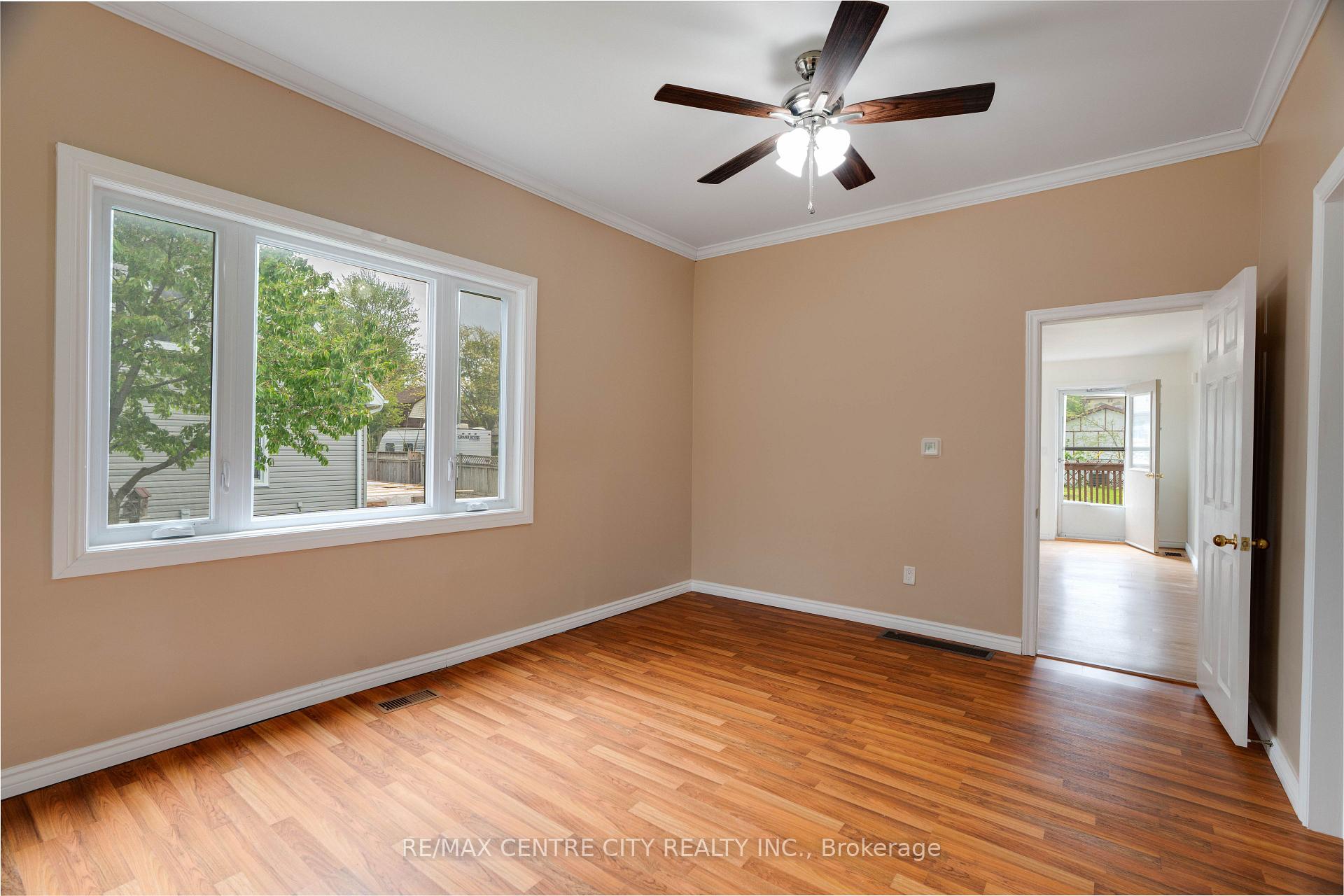 Photo 9 of 70 Scott Street W, Strathroy-Caradoc, SW — HOMEH
