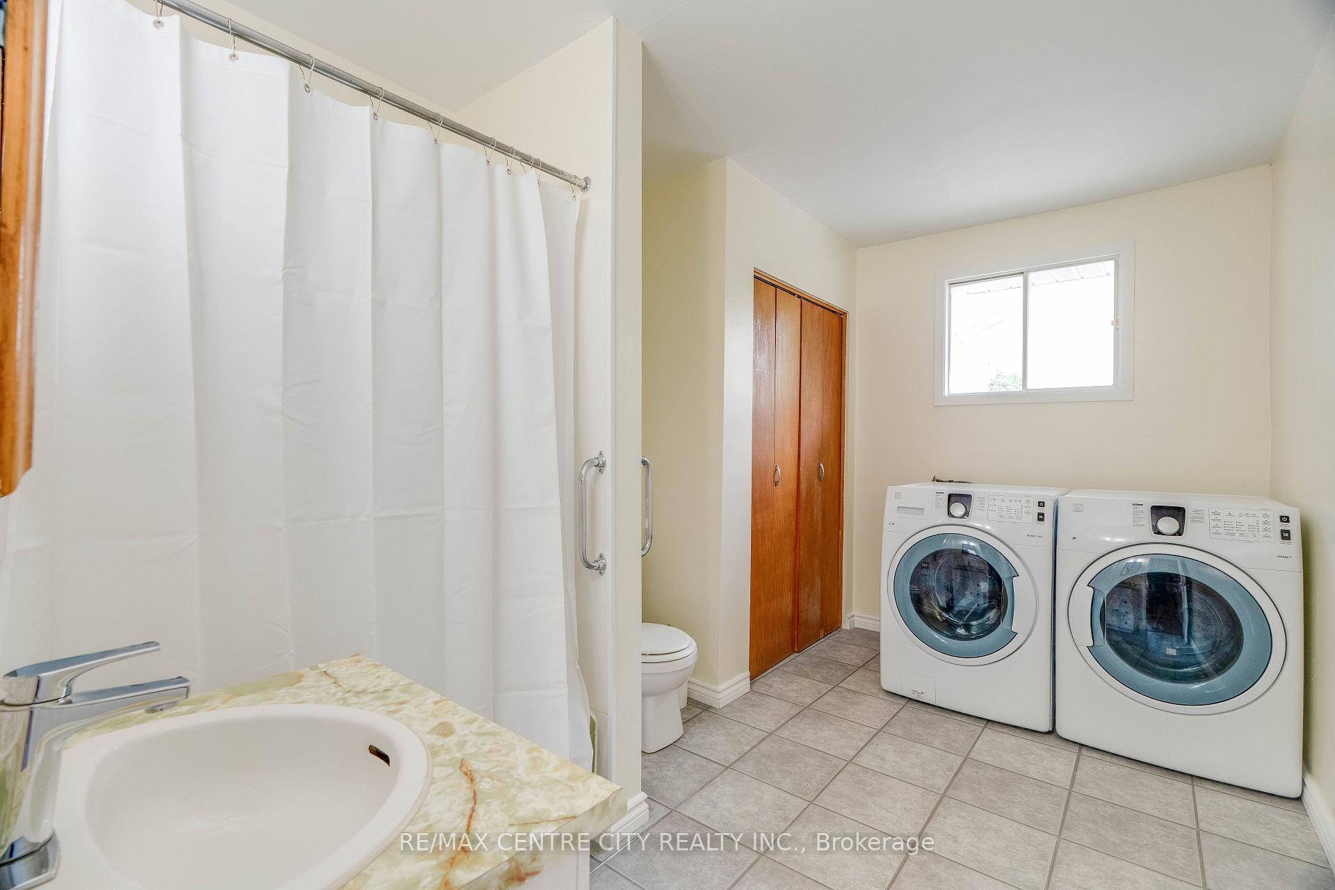 Photo 15 of 70 Scott Street W, Strathroy-Caradoc, SW — HOMEH