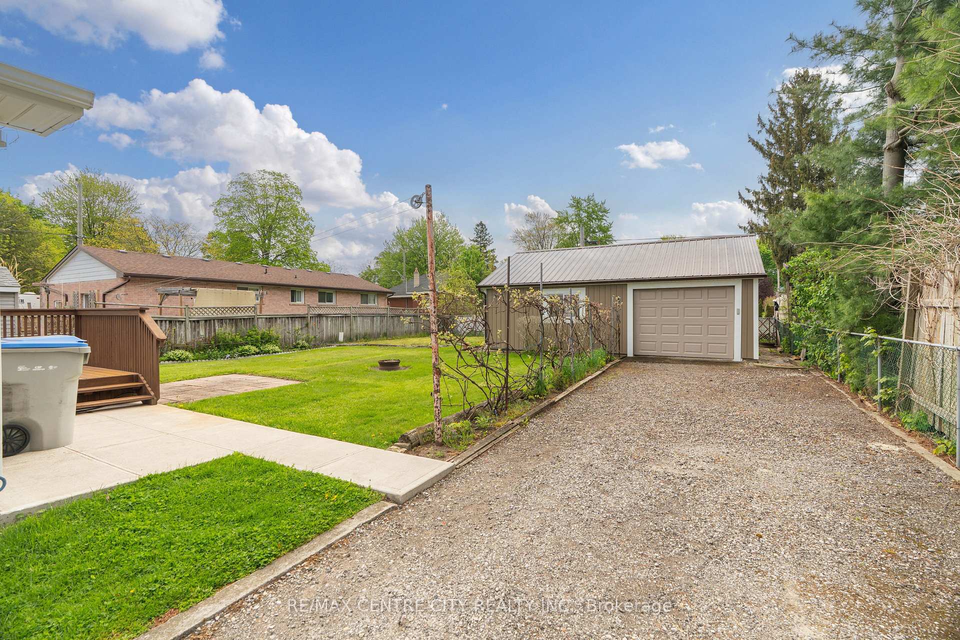 Photo 21 of 70 Scott Street W, Strathroy-Caradoc, SW — HOMEH
