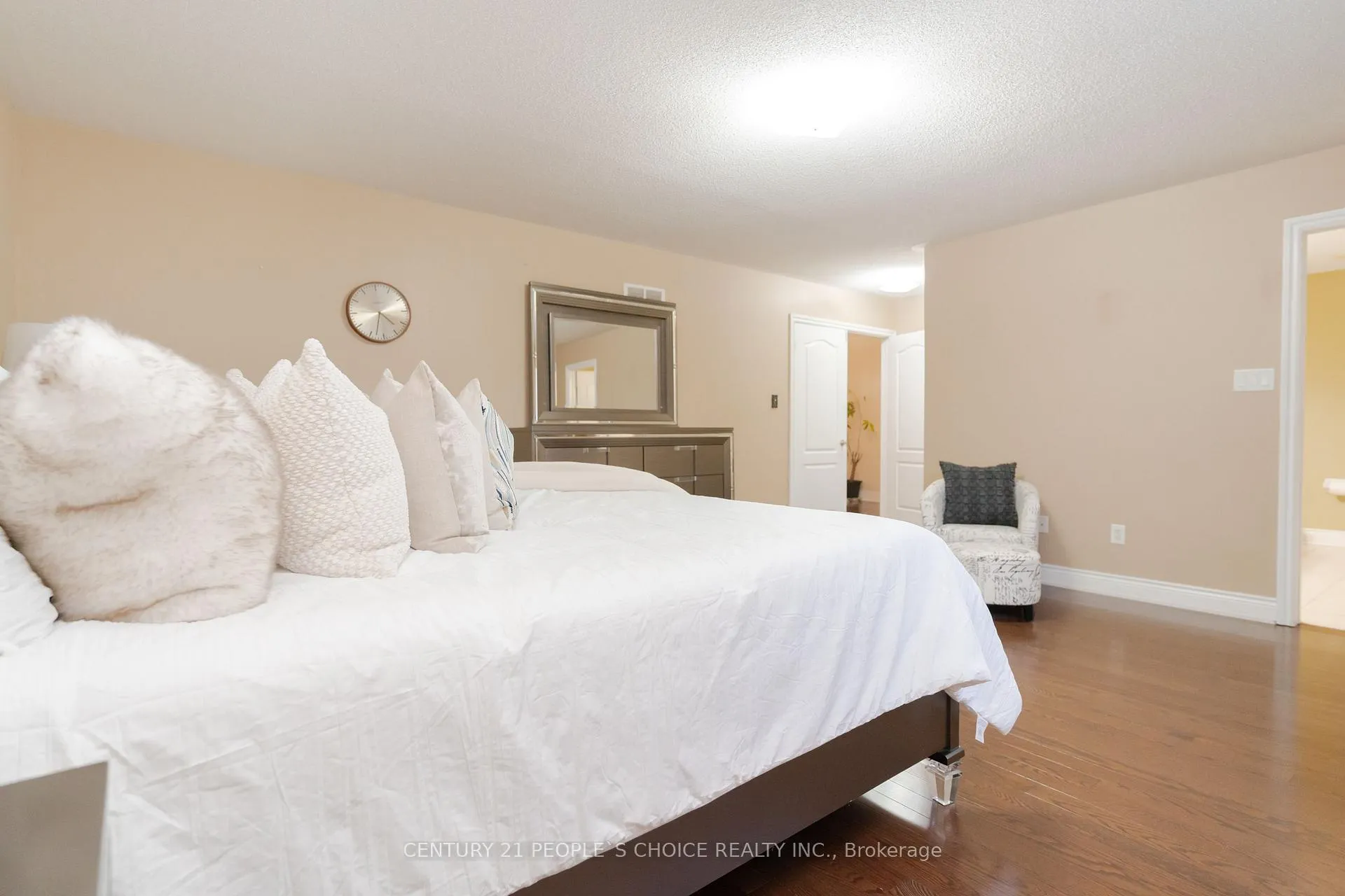Photo 34 of 39 Huntspoint Drive, Brampton, Bram East — HOMEH