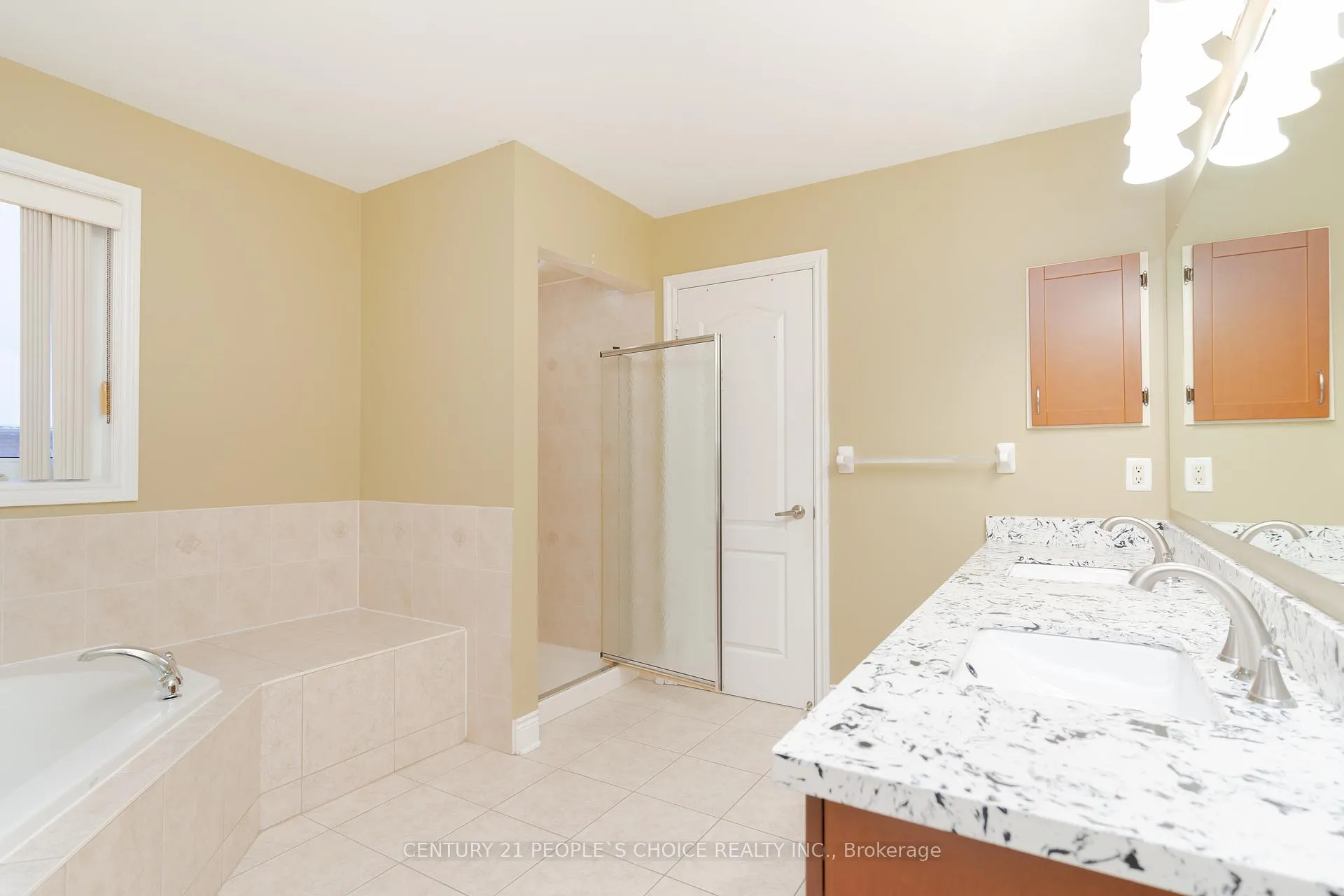 Photo 37 of 39 Huntspoint Drive, Brampton, Bram East — HOMEH