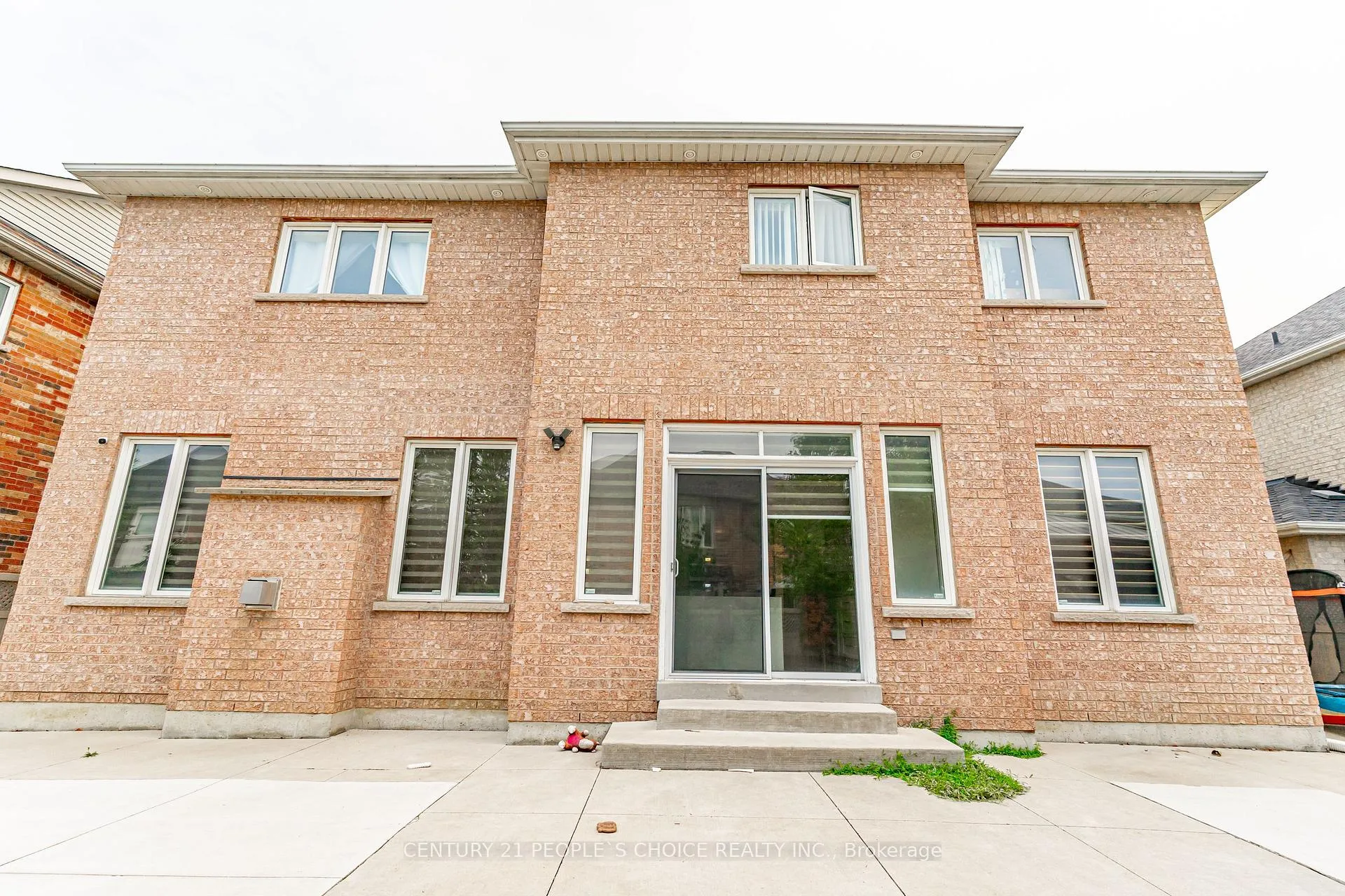 Photo 49 of 39 Huntspoint Drive, Brampton, Bram East — HOMEH