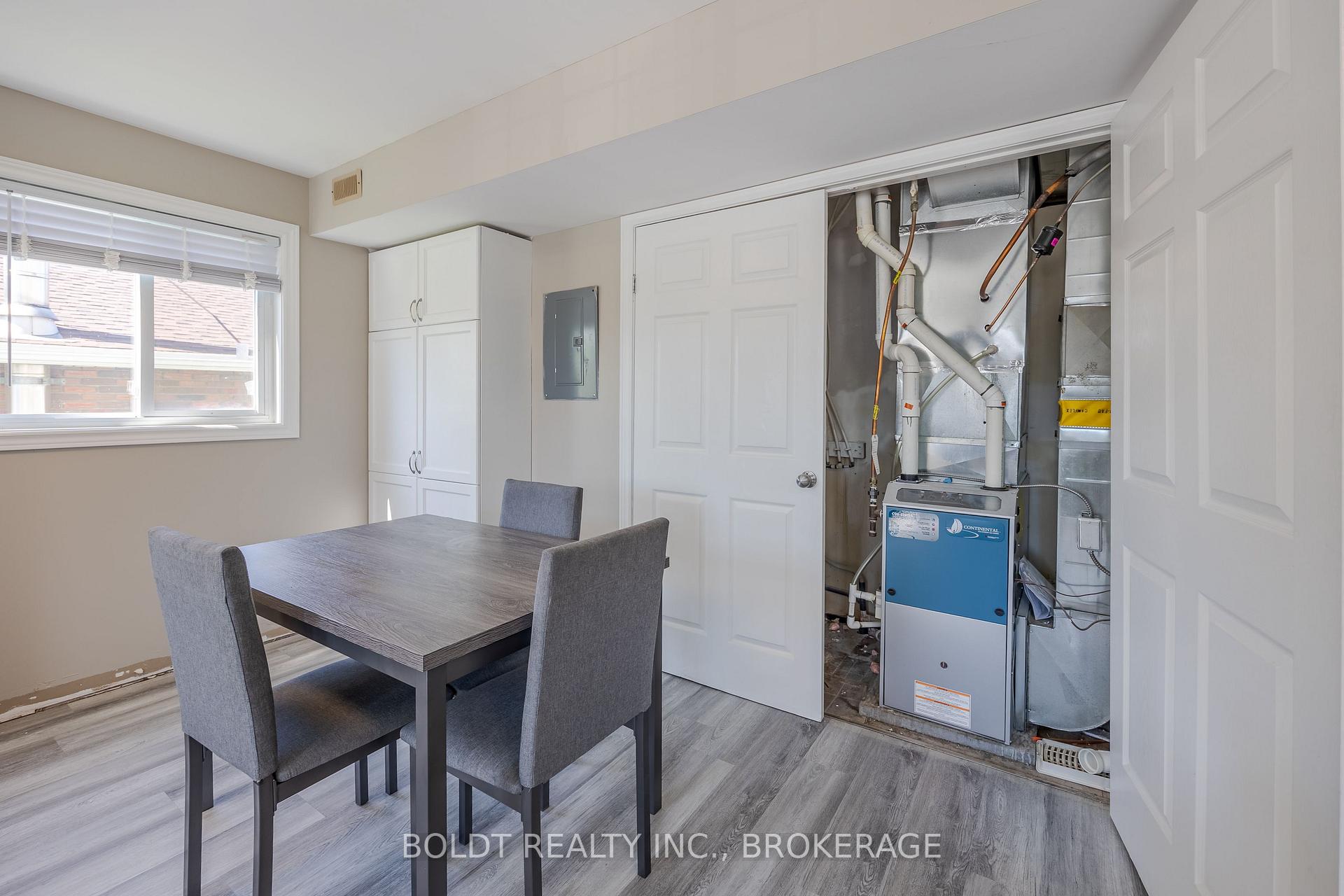 Photo 8 of 43 Cleveland Street, Thorold, Thorold Downtown — HOMEH