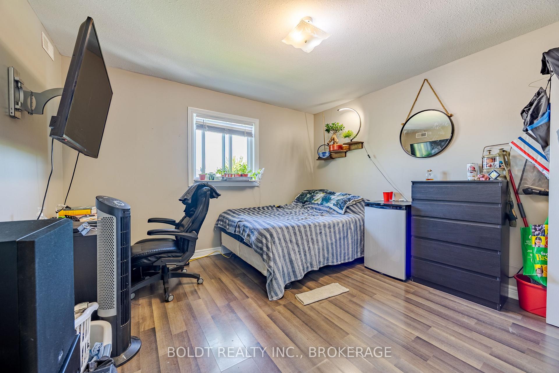 Photo 16 of 43 Cleveland Street, Thorold, Thorold Downtown — HOMEH