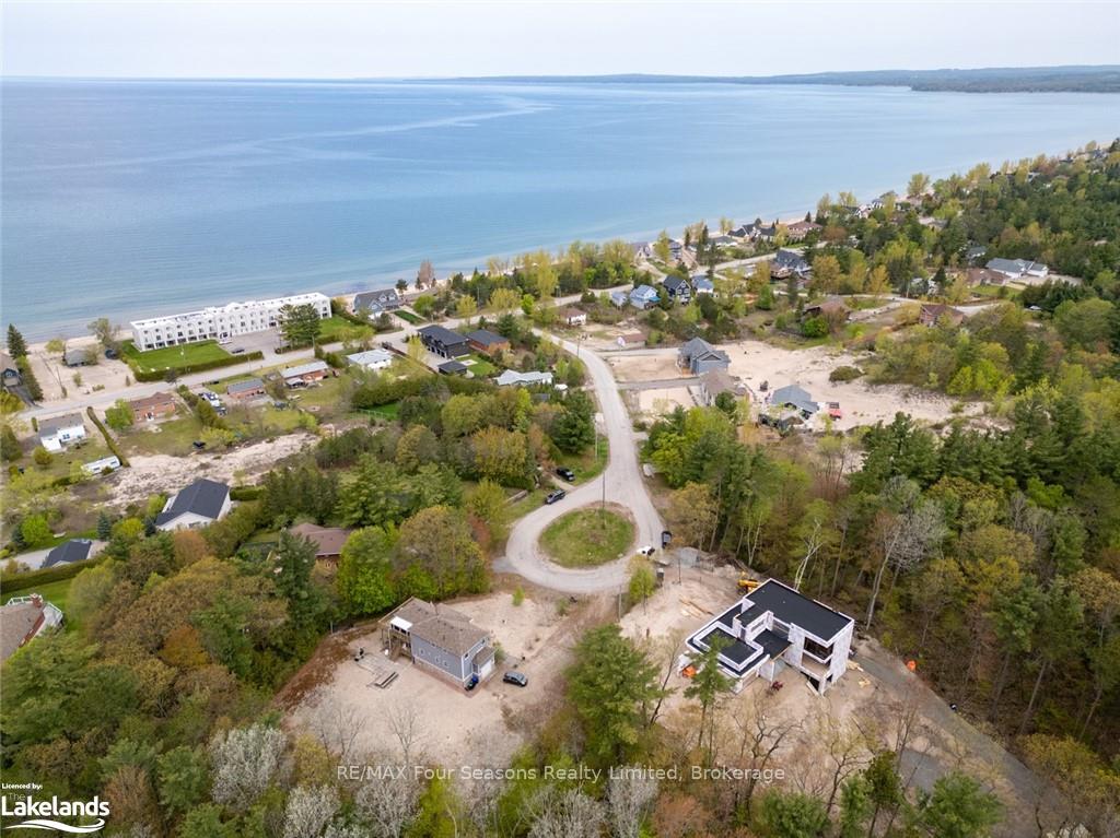 Photo 17 of 10 Lorrie Crescent, Tiny, Rural Tiny — HOMEH