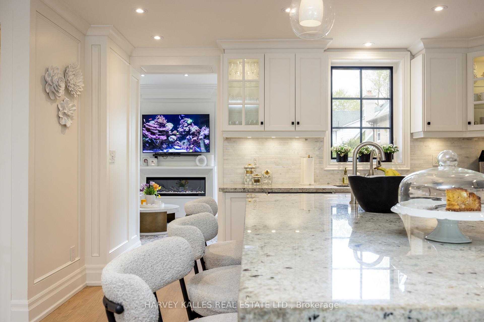 Photo 18 of 84 Kimbark Boulevard, Toronto, Bedford Park-Nortown — HOMEH
