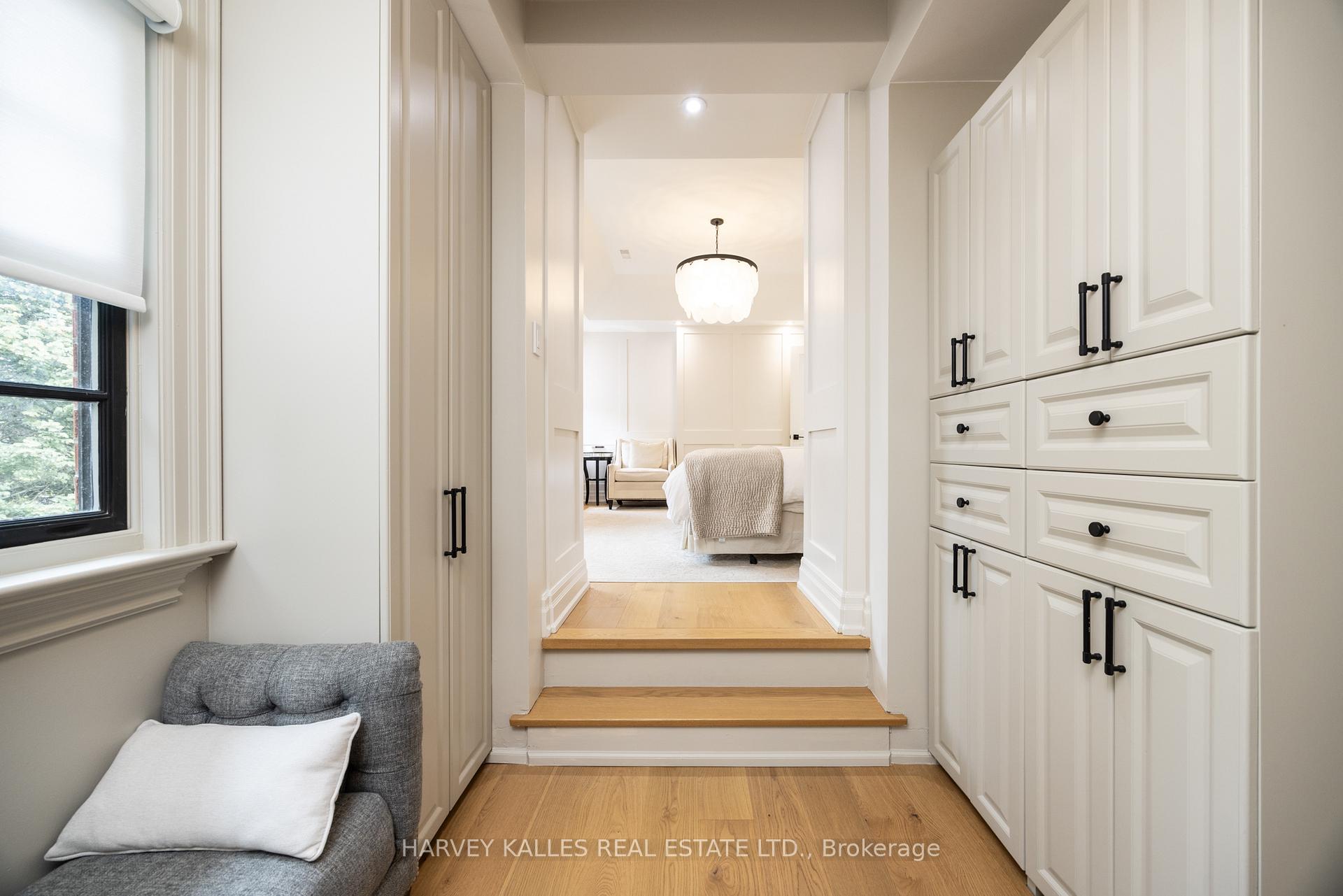 Photo 25 of 84 Kimbark Boulevard, Toronto, Bedford Park-Nortown — HOMEH