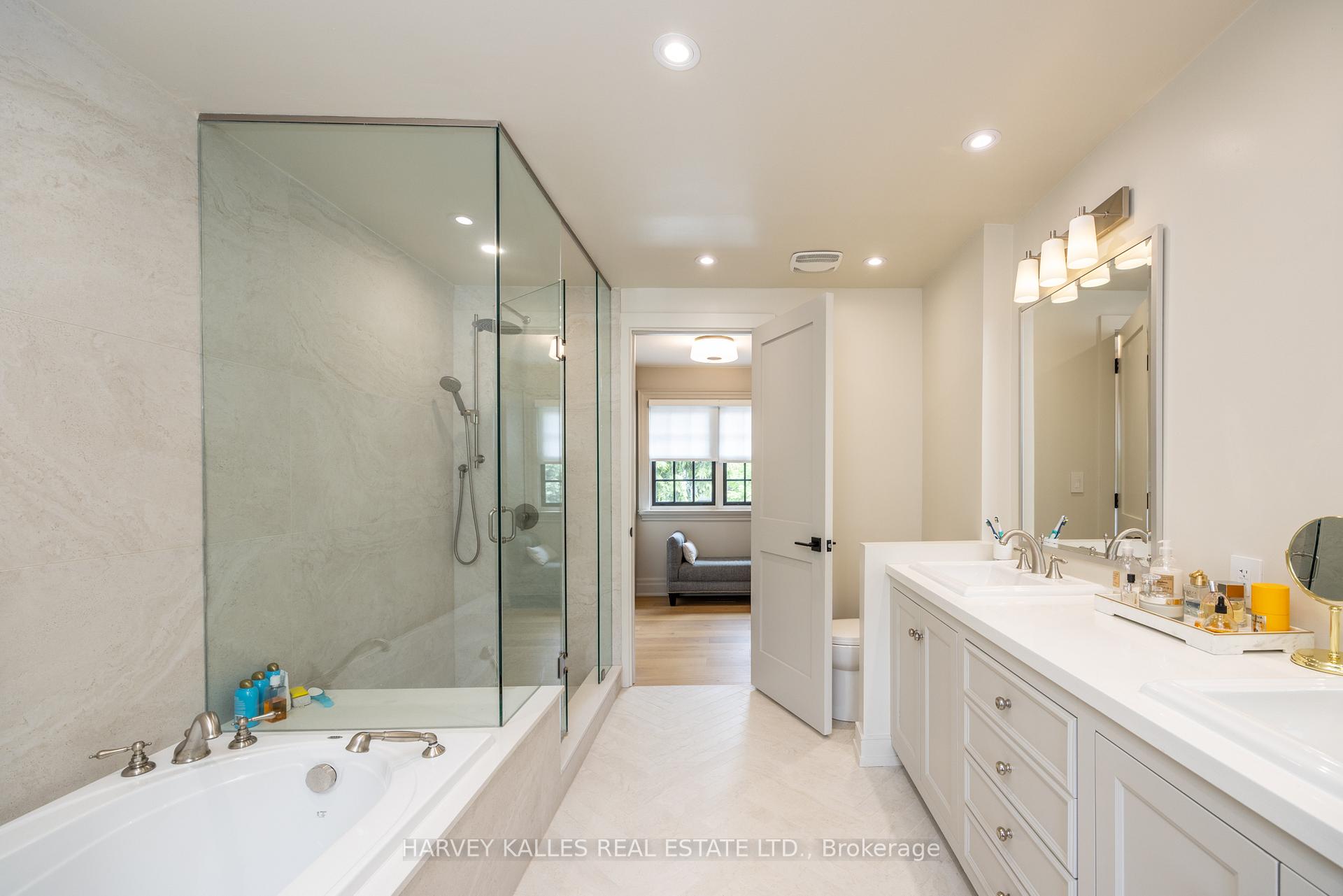 Photo 29 of 84 Kimbark Boulevard, Toronto, Bedford Park-Nortown — HOMEH
