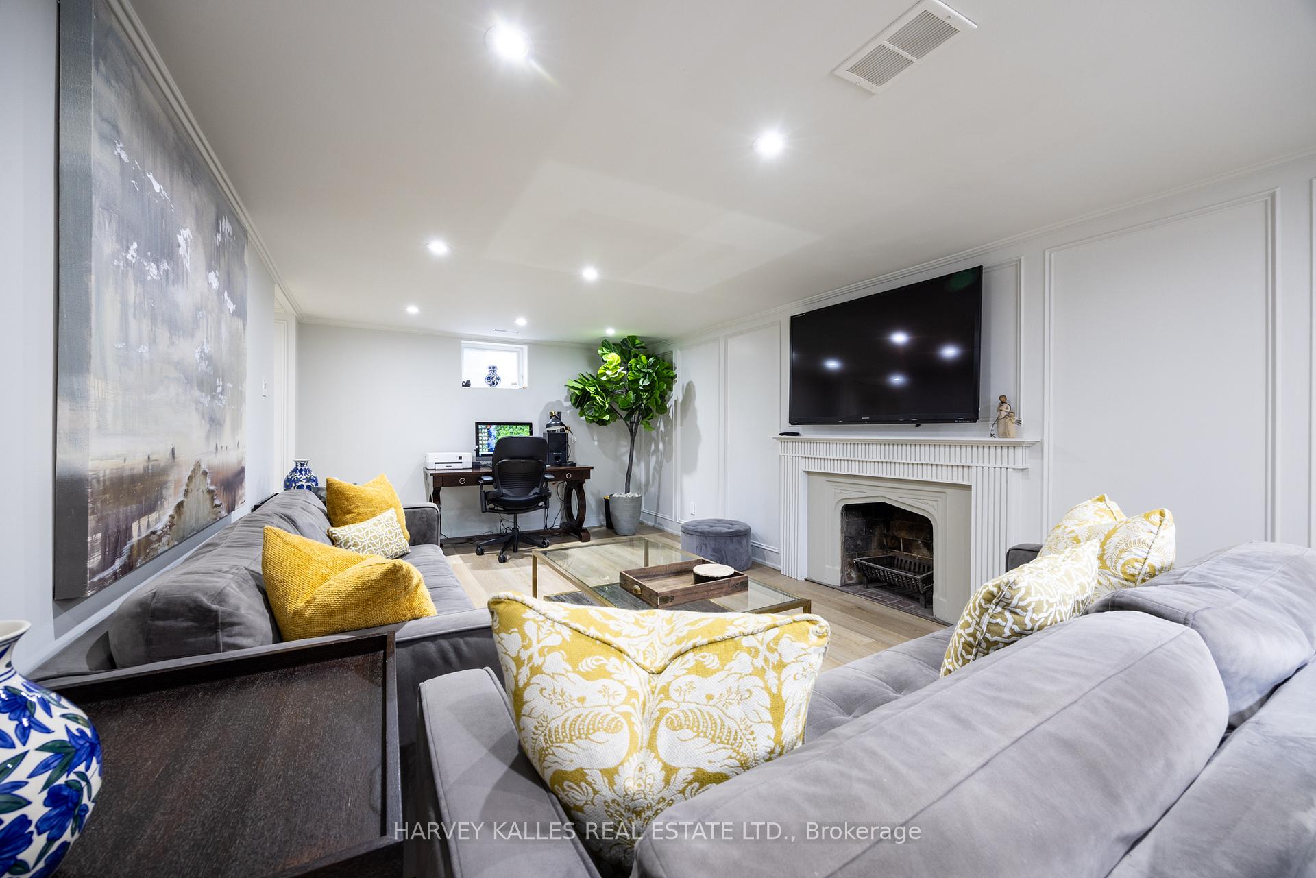 Photo 35 of 84 Kimbark Boulevard, Toronto, Bedford Park-Nortown — HOMEH