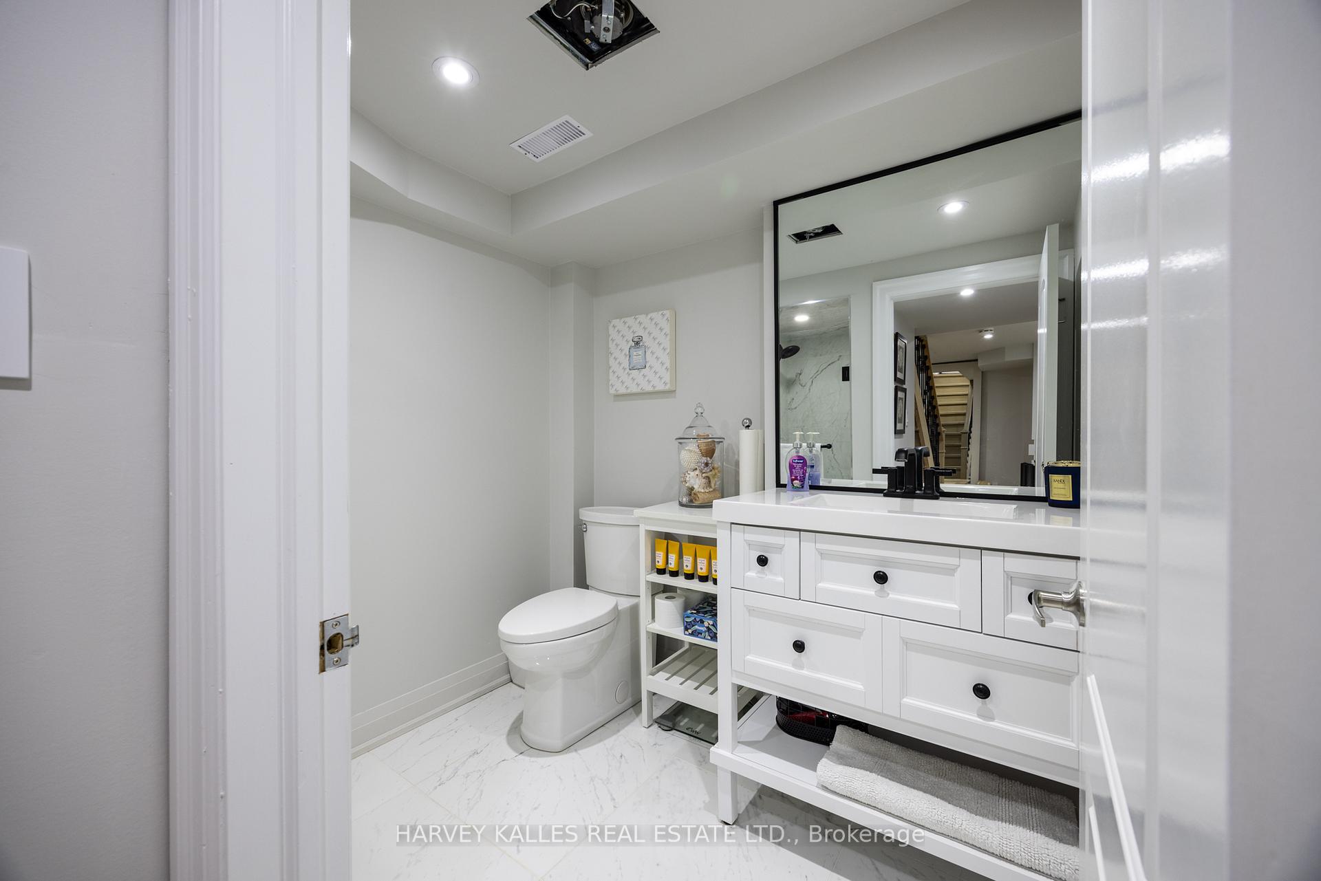 Photo 40 of 84 Kimbark Boulevard, Toronto, Bedford Park-Nortown — HOMEH