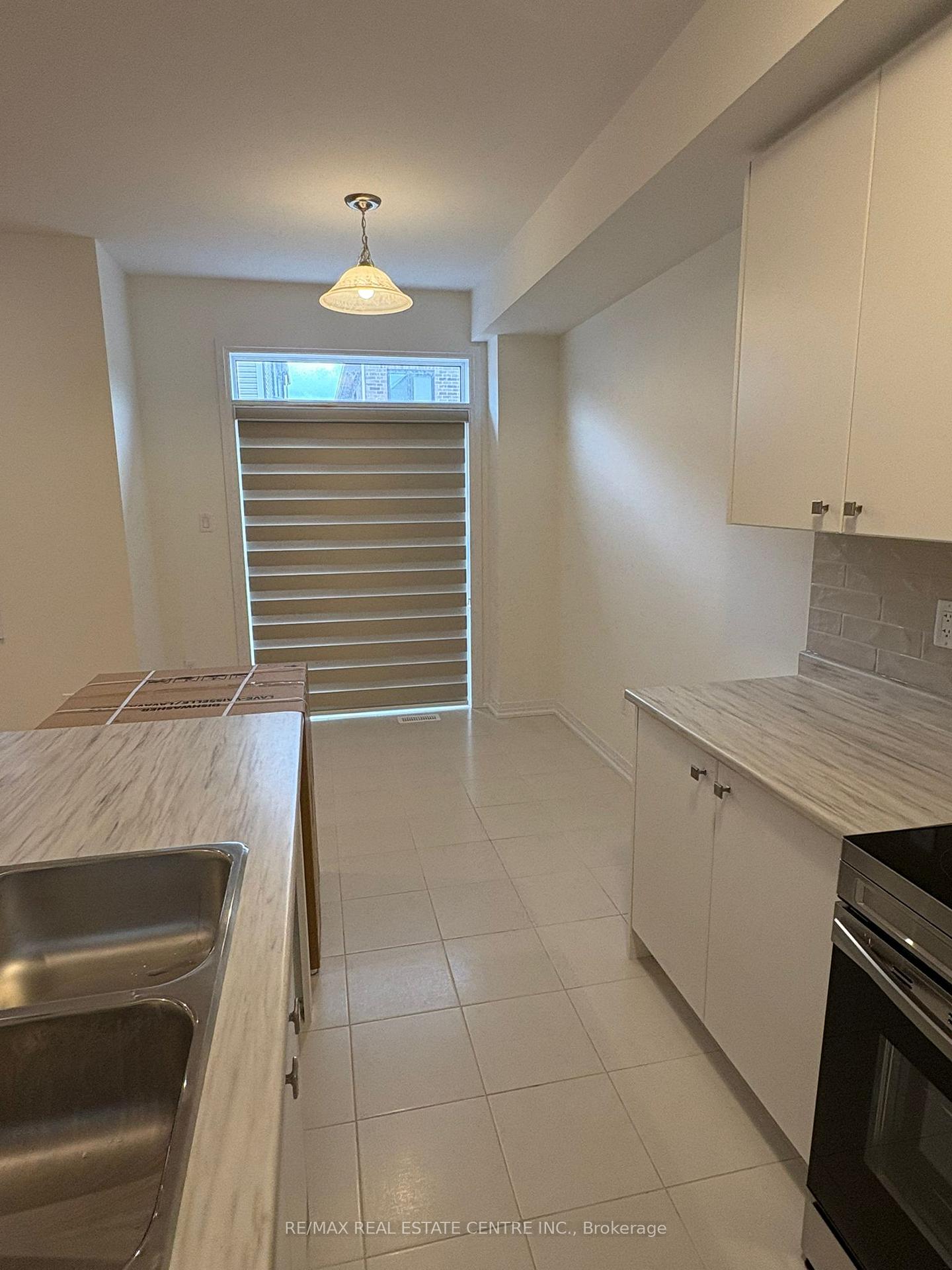 Photo 6 of 11 Brighton Lane, Thorold, Rolling Meadows — HOMEH