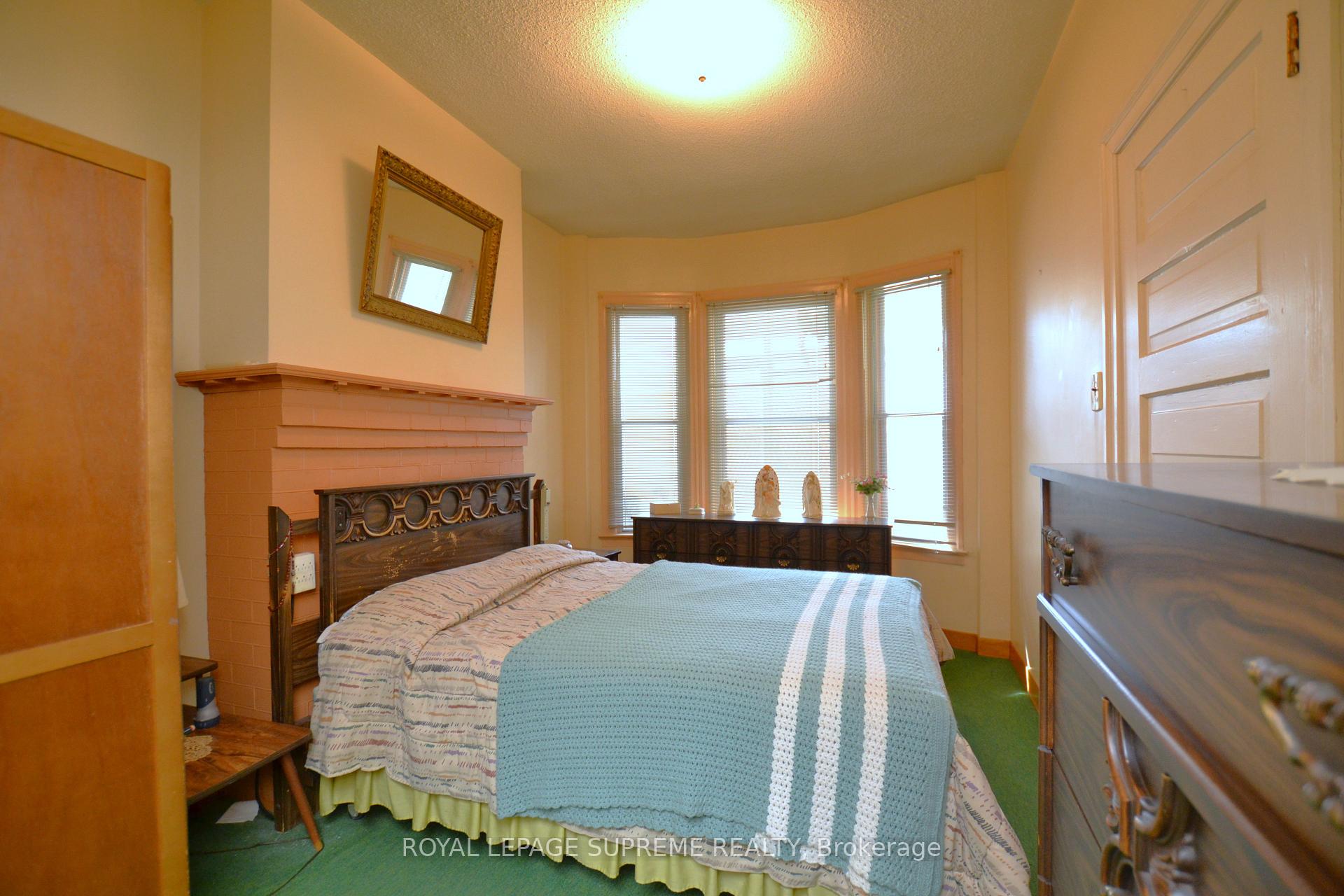Photo 4 of 24 Muir Avenue, Toronto, Dufferin Grove — HOMEH