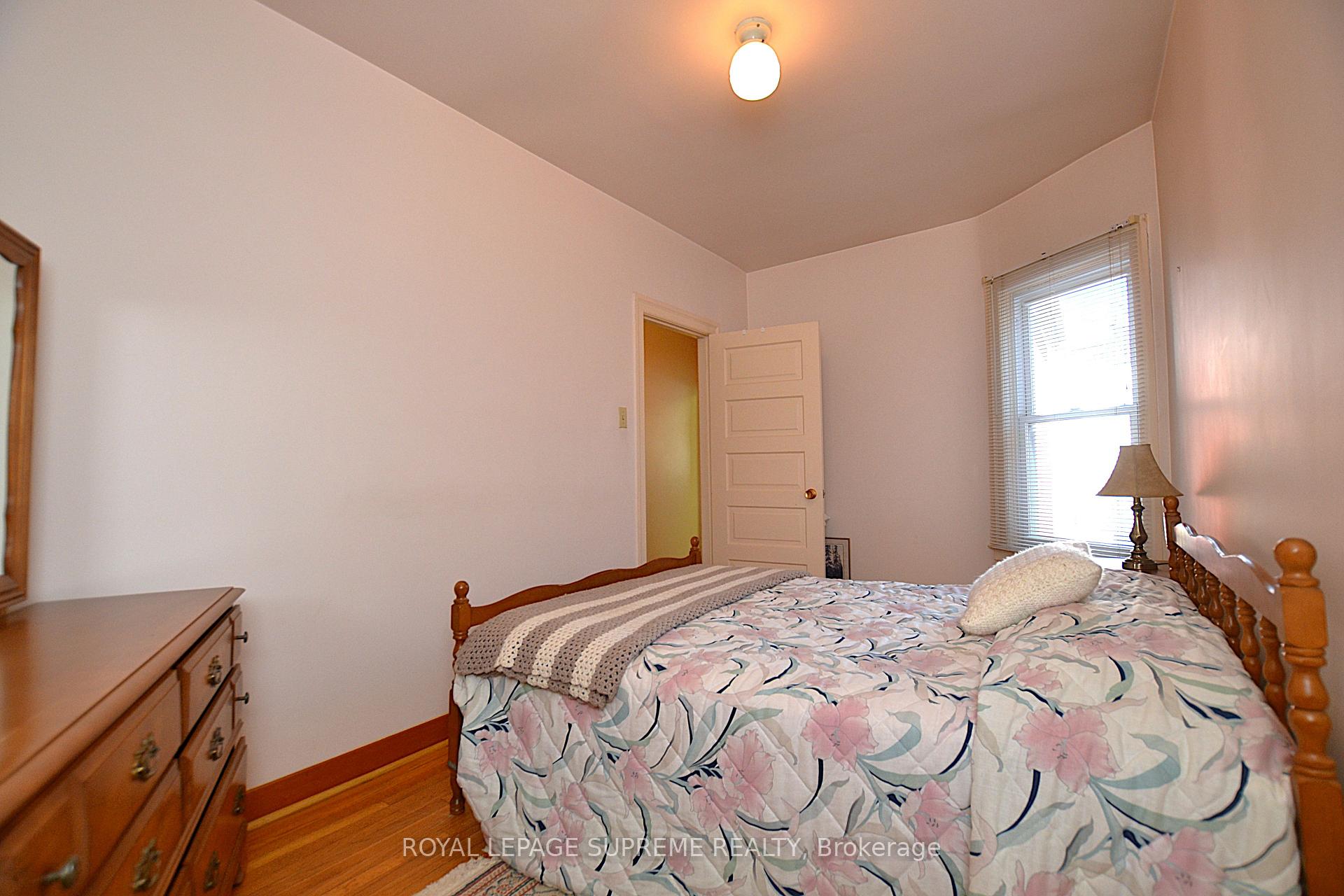 Photo 11 of 24 Muir Avenue, Toronto, Dufferin Grove — HOMEH
