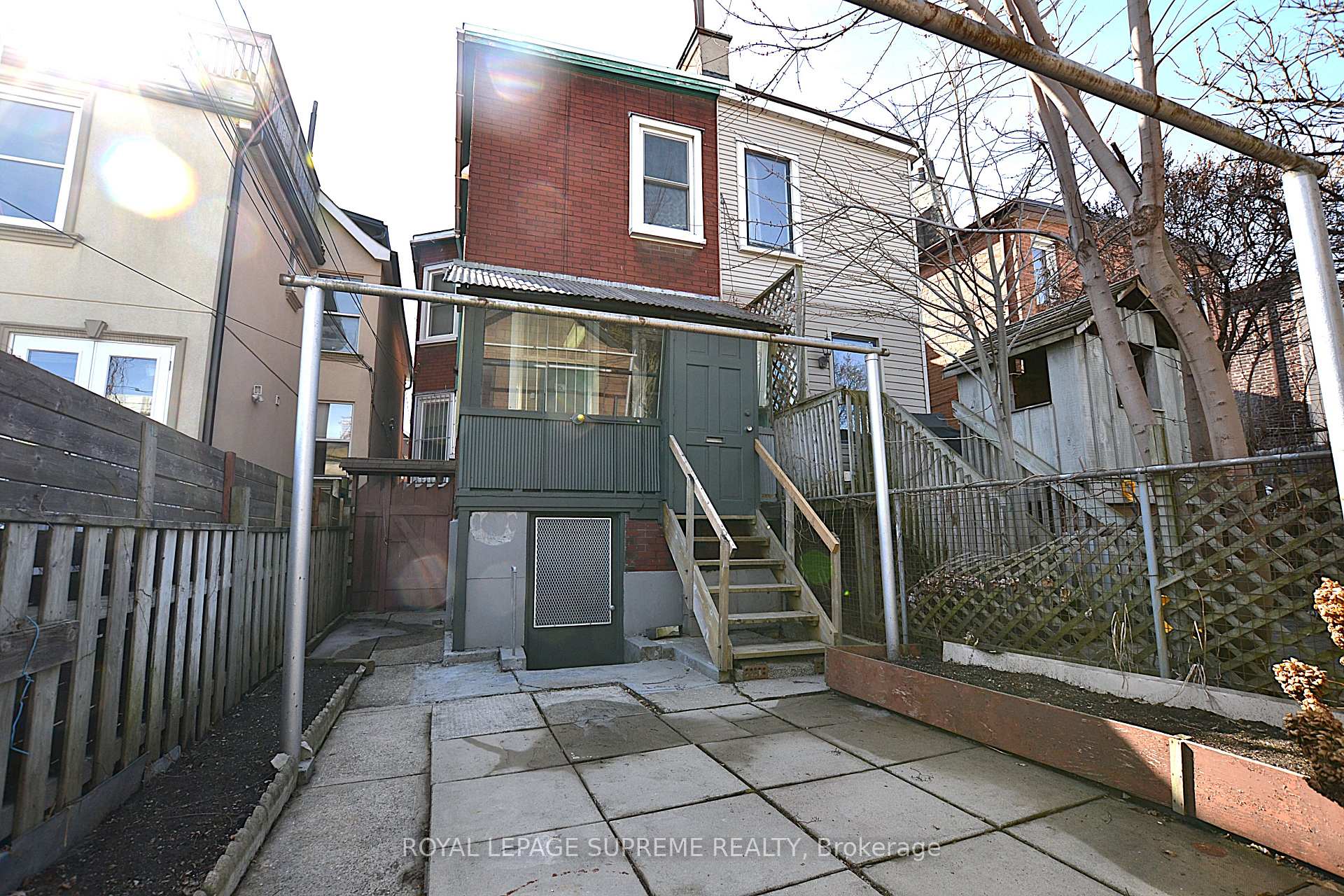Photo 20 of 24 Muir Avenue, Toronto, Dufferin Grove — HOMEH