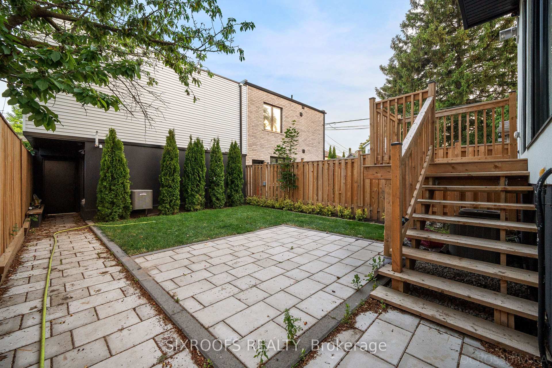 Photo 3 of 41 Dunkirk Road, Toronto, Danforth Village-East York — HOMEH