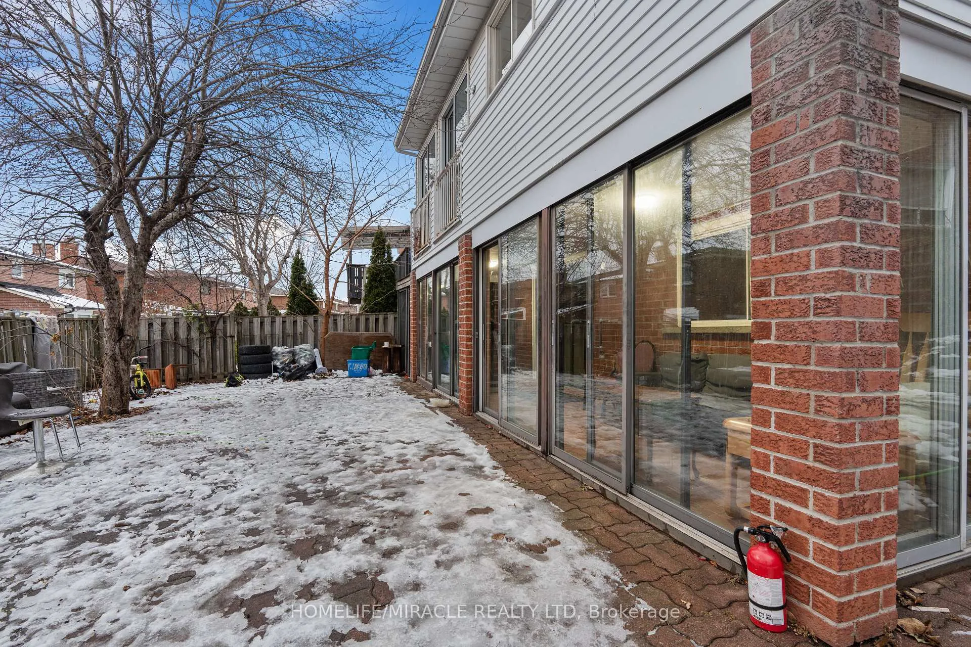 Front of Unit Basement, 44 Presidential Street