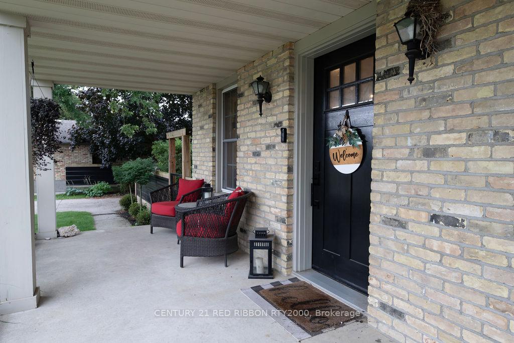 Photo 4 of 106 Egerton Street, Strathroy-Caradoc, SE — HOMEH