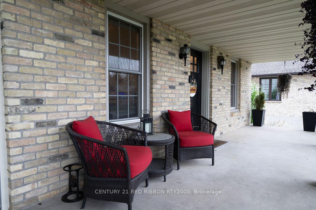Photo 5 of 106 Egerton Street, Strathroy-Caradoc, SE — HOMEH