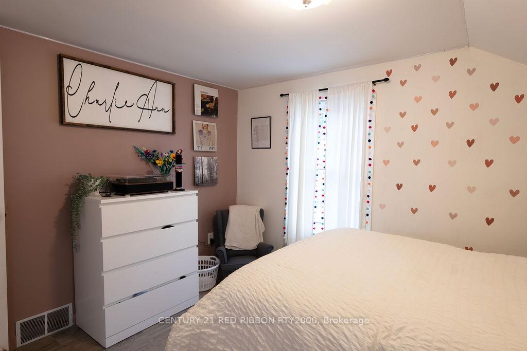 Photo 24 of 106 Egerton Street, Strathroy-Caradoc, SE — HOMEH