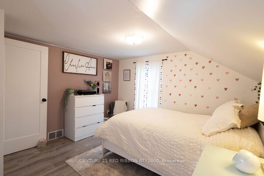 Photo 26 of 106 Egerton Street, Strathroy-Caradoc, SE — HOMEH