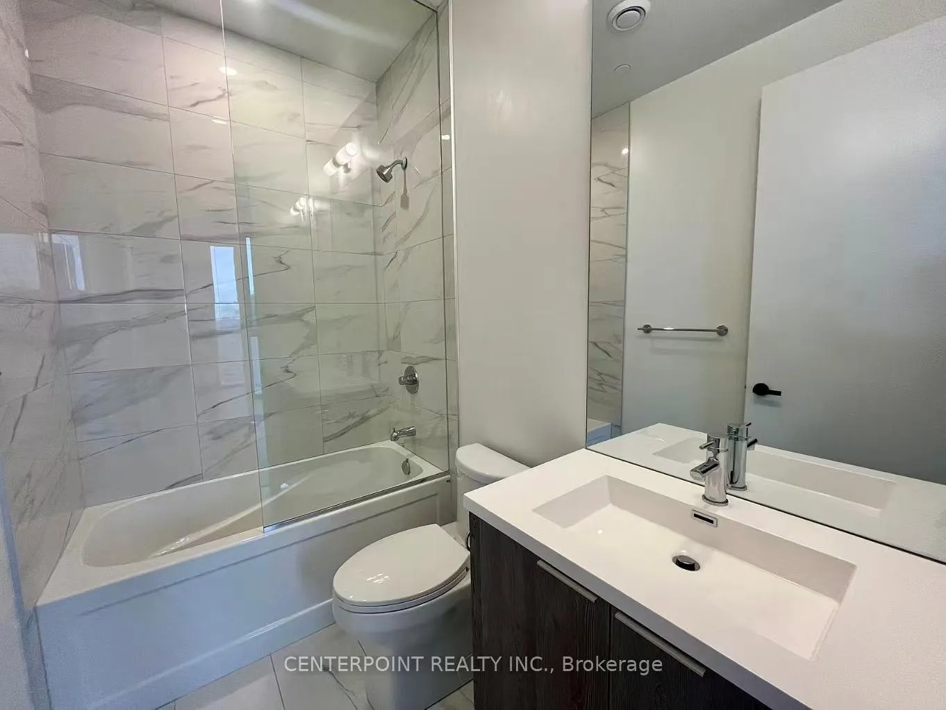 Photo 8 of Unit 2707, 8 Interchange Way, Vaughan, Vaughan Corporate Centre — HOMEH