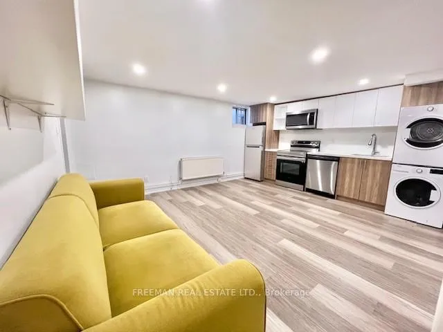 Photo 3 of Unit 5, 545 Palmerston Boulevard, Toronto, Palmerston-Little Italy — HOMEH