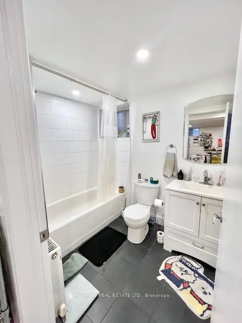 Photo 10 of Unit 5, 545 Palmerston Boulevard, Toronto, Palmerston-Little Italy — HOMEH