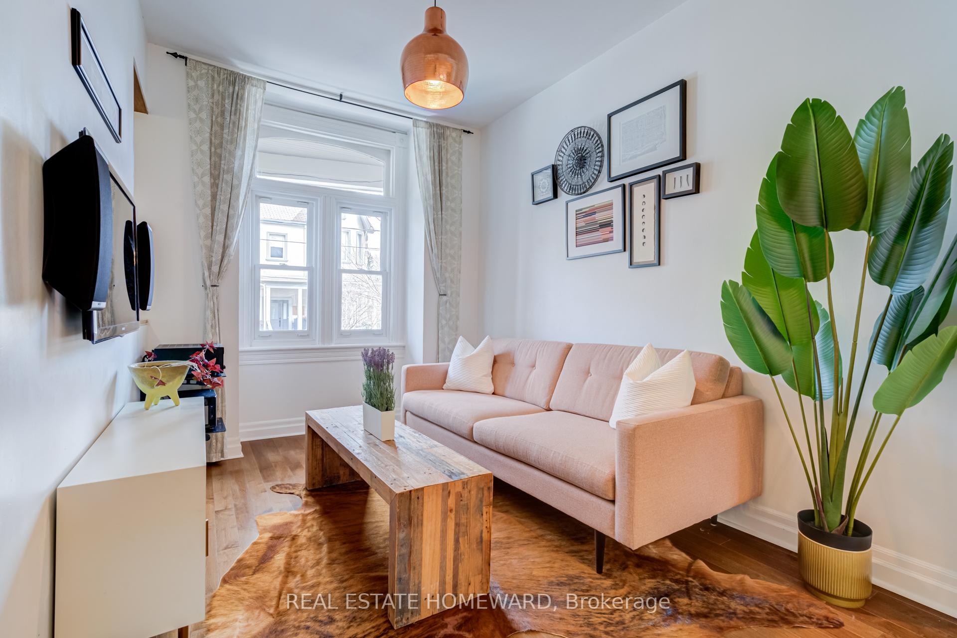 Photo 4 of 104 Manning Avenue, Toronto, Trinity-Bellwoods — HOMEH