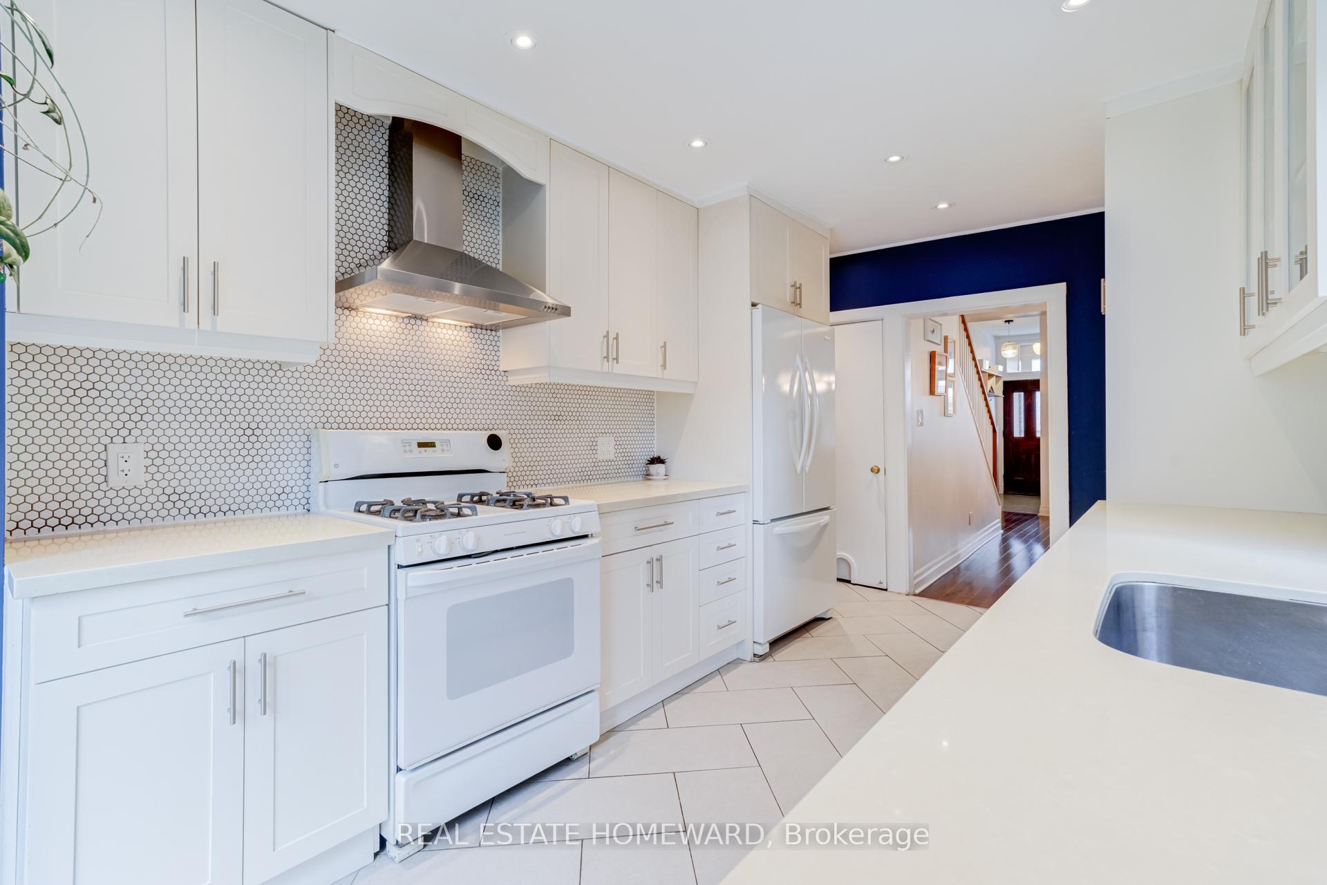 Photo 12 of 104 Manning Avenue, Toronto, Trinity-Bellwoods — HOMEH