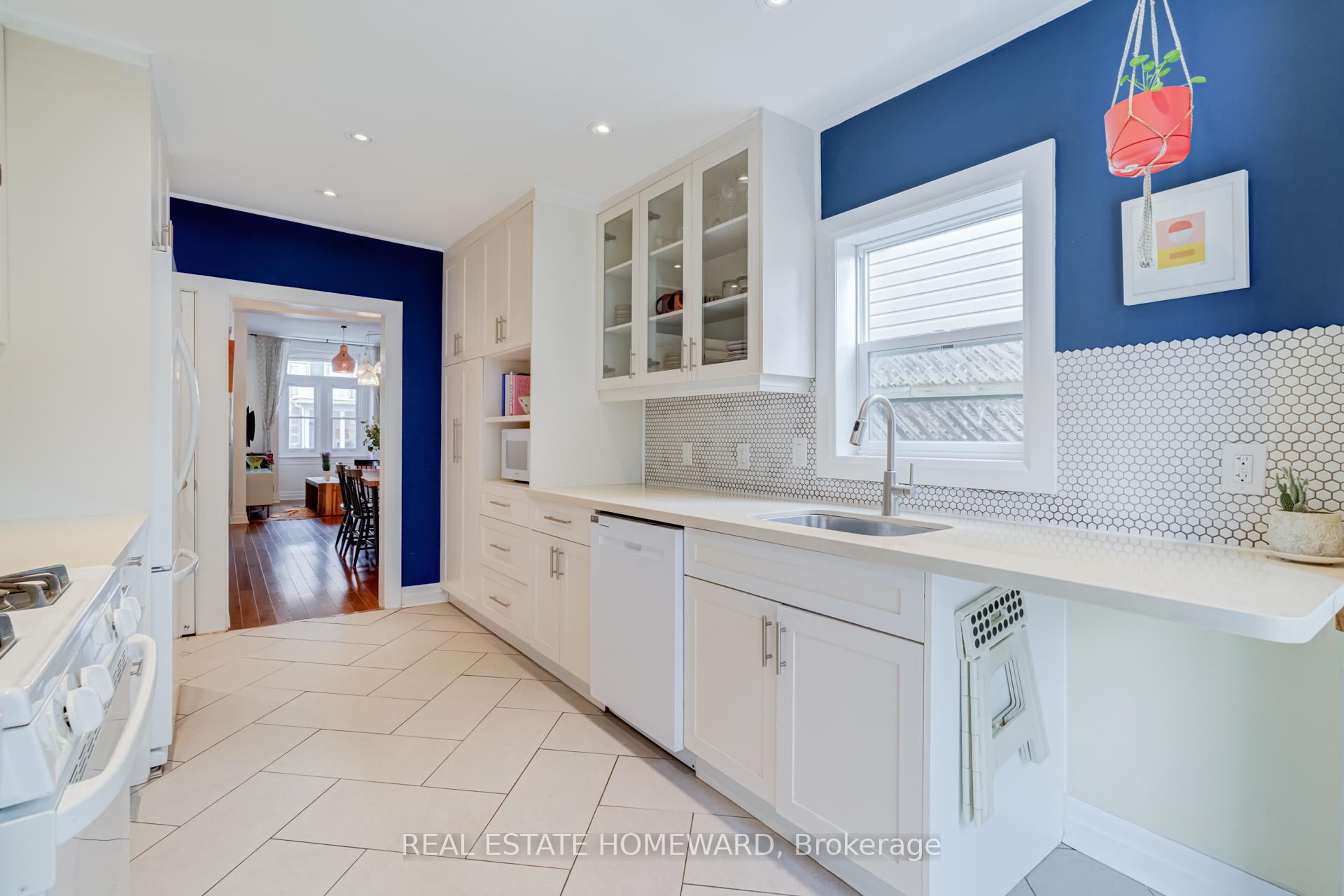 Photo 14 of 104 Manning Avenue, Toronto, Trinity-Bellwoods — HOMEH