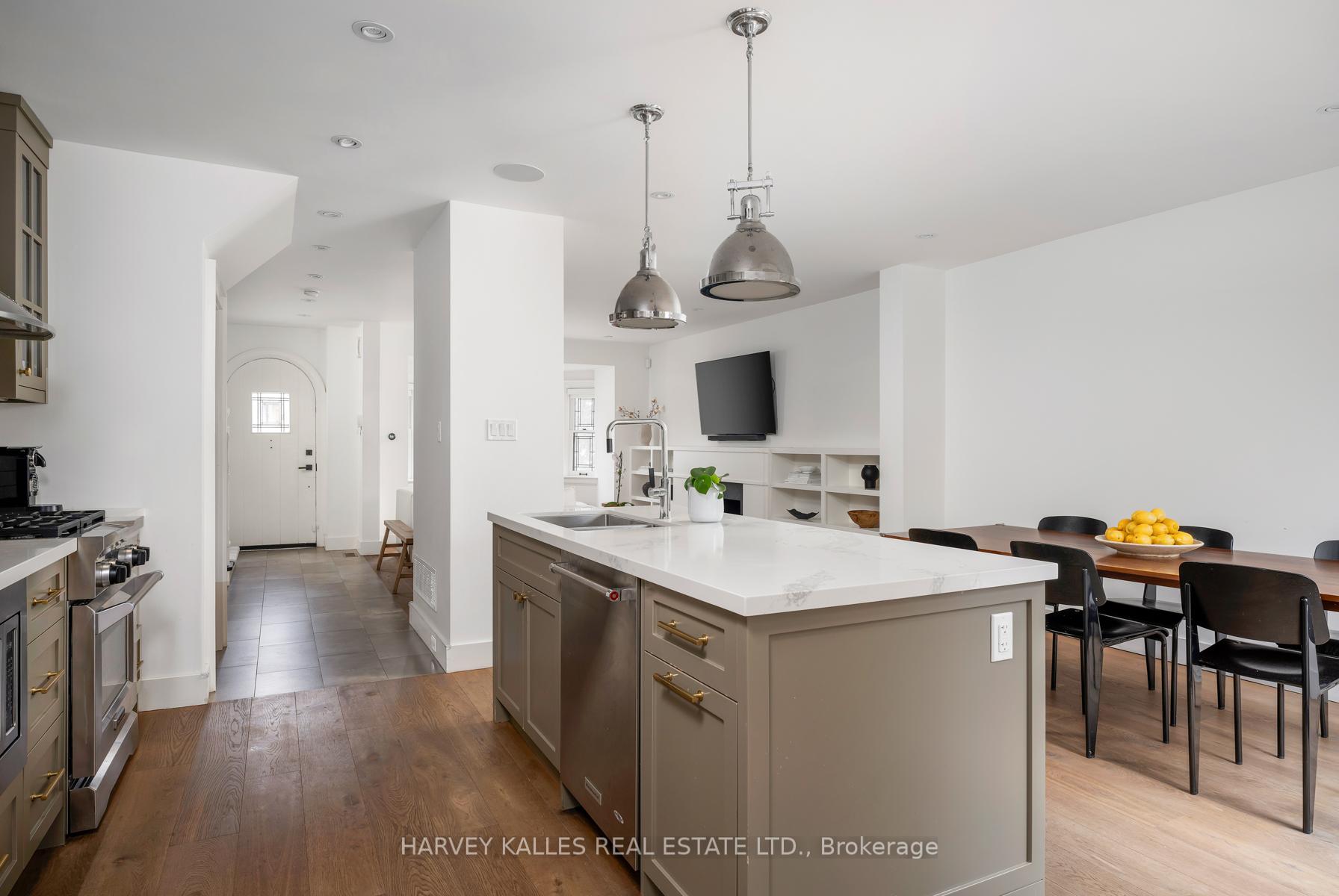 Photo 13 of 488 St. Clements Avenue, Toronto, Forest Hill North — HOMEH