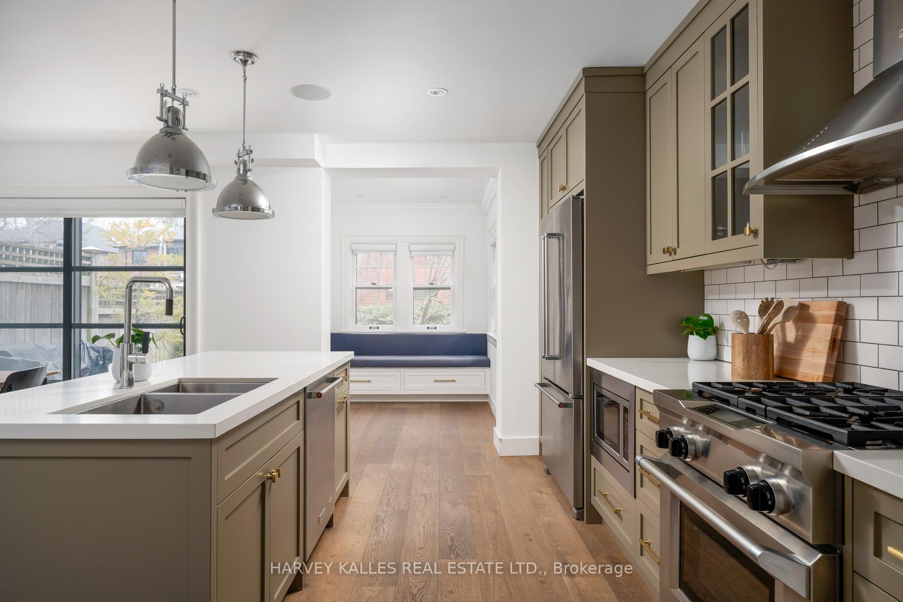 Photo 14 of 488 St. Clements Avenue, Toronto, Forest Hill North — HOMEH