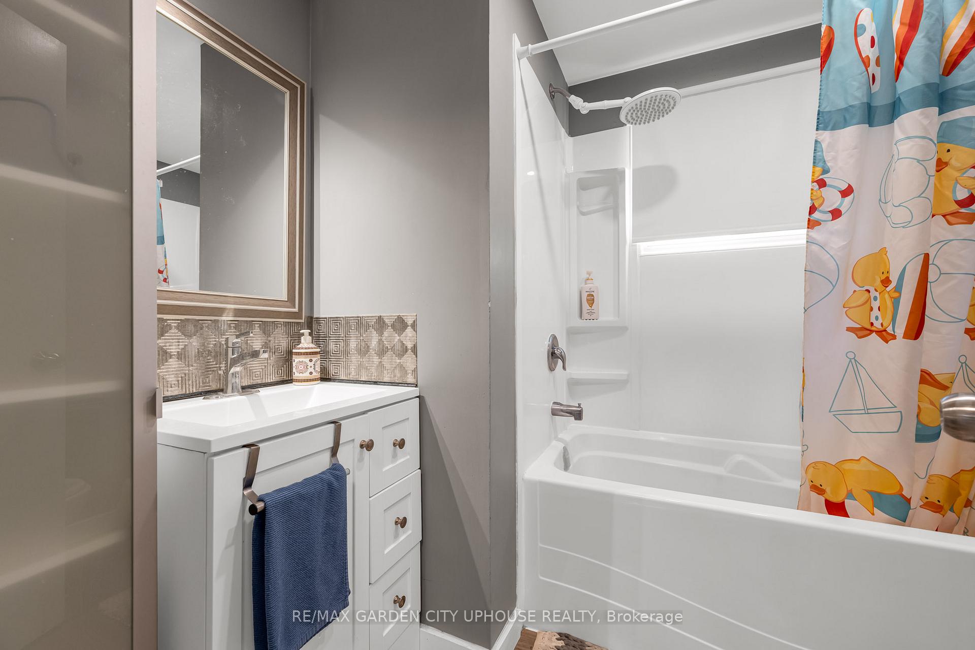 Photo 8 of Unit Main, 3 Commerford Street, Thorold, Confederation Heights — HOMEH