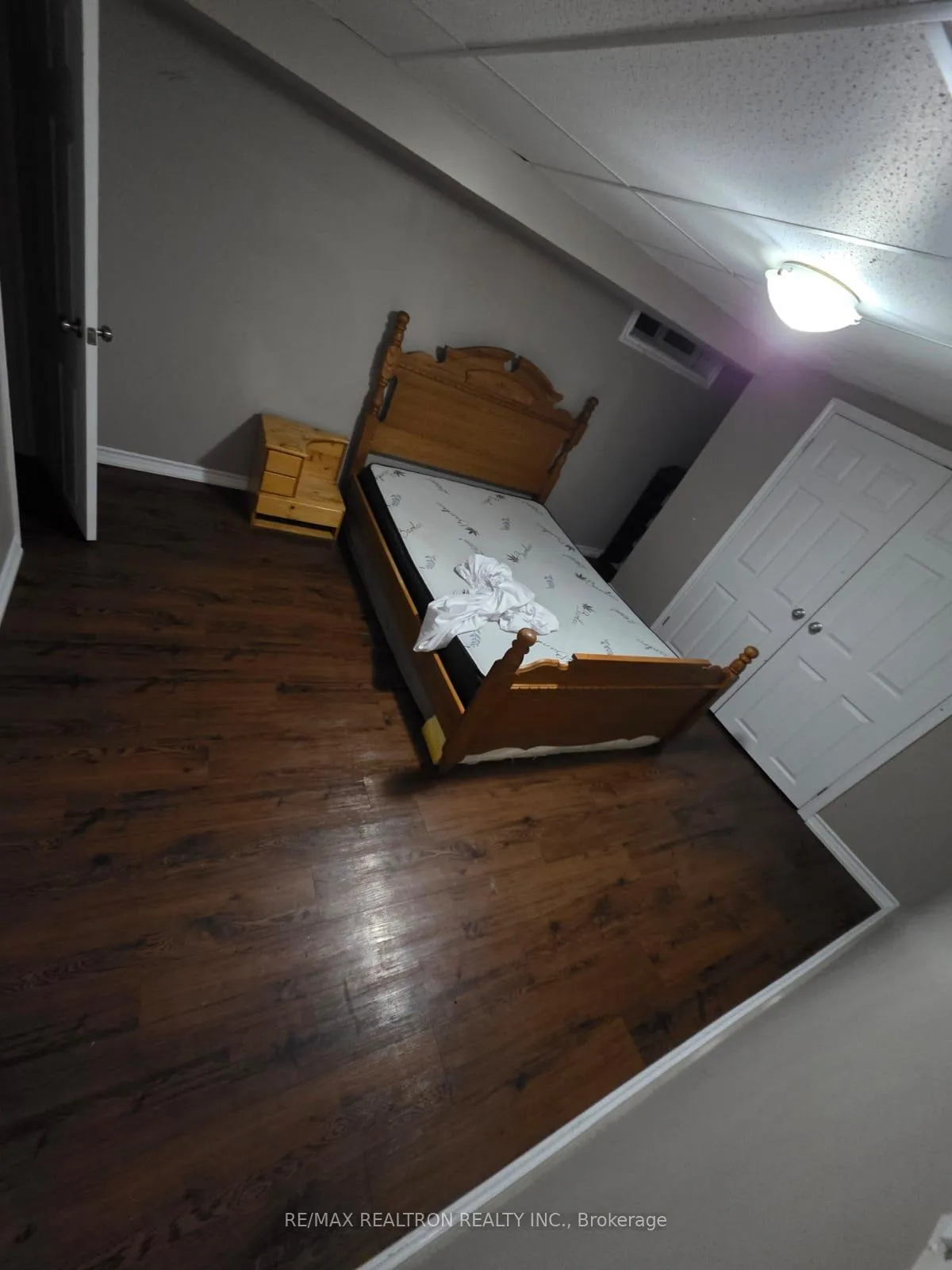 Photo 4 of Unit Basement, 1038 Barnardo Avenue E, Peterborough, Northcrest Ward 5 — HOMEH