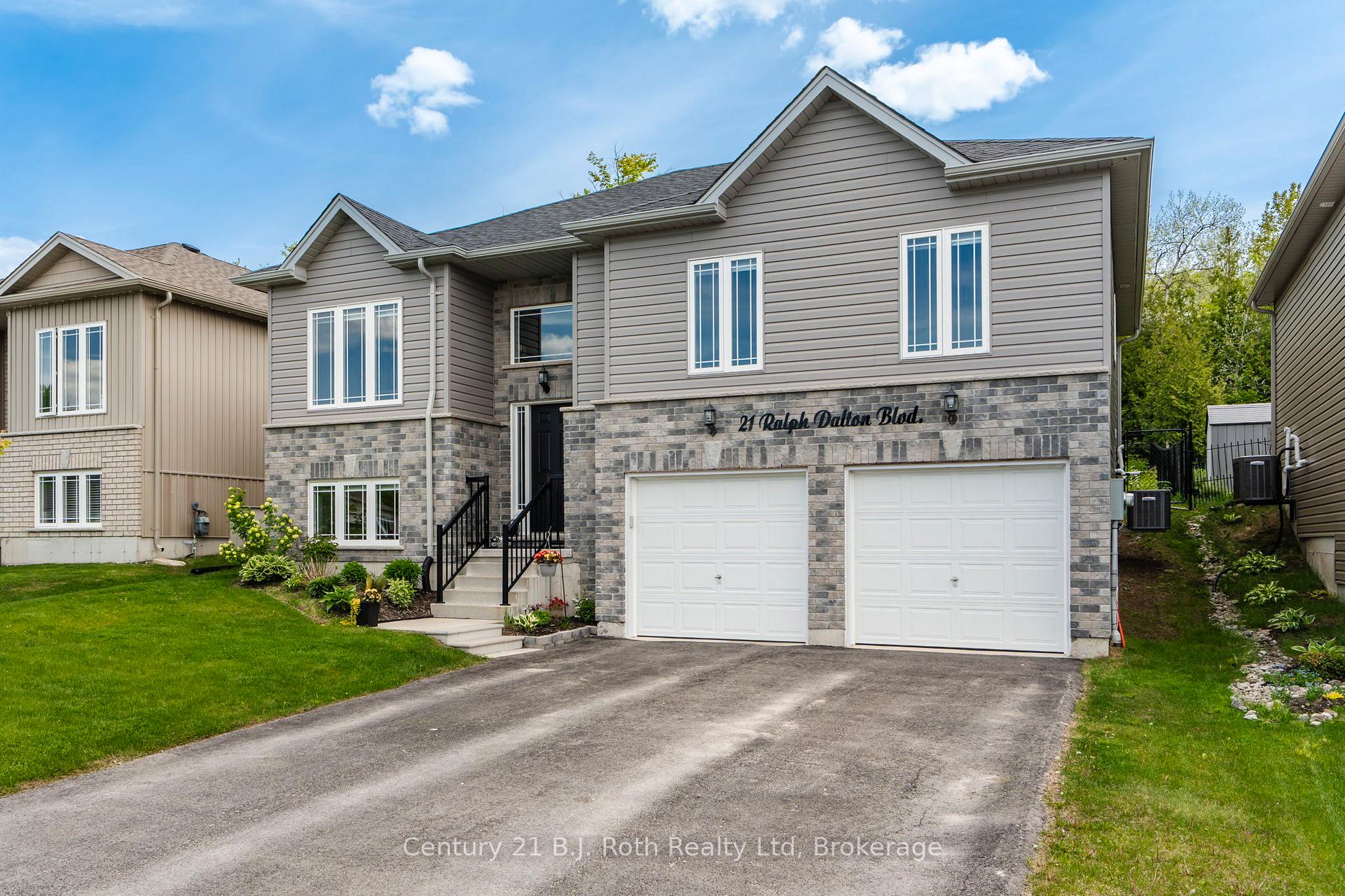 Photo 2 of 21 Ralph Dalton Boulevard, Tay, Victoria Harbour — HOMEH