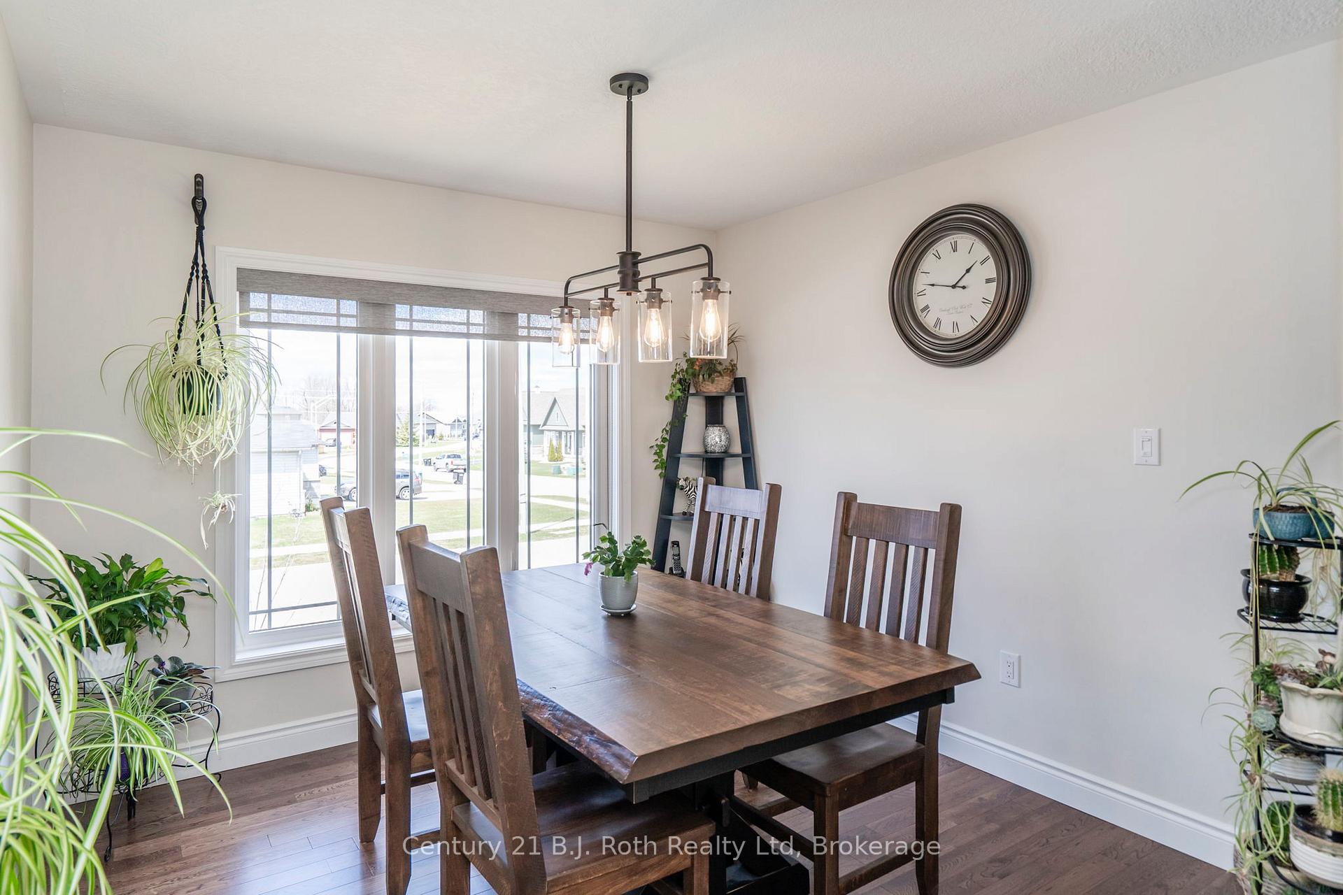 Photo 10 of 21 Ralph Dalton Boulevard, Tay, Victoria Harbour — HOMEH